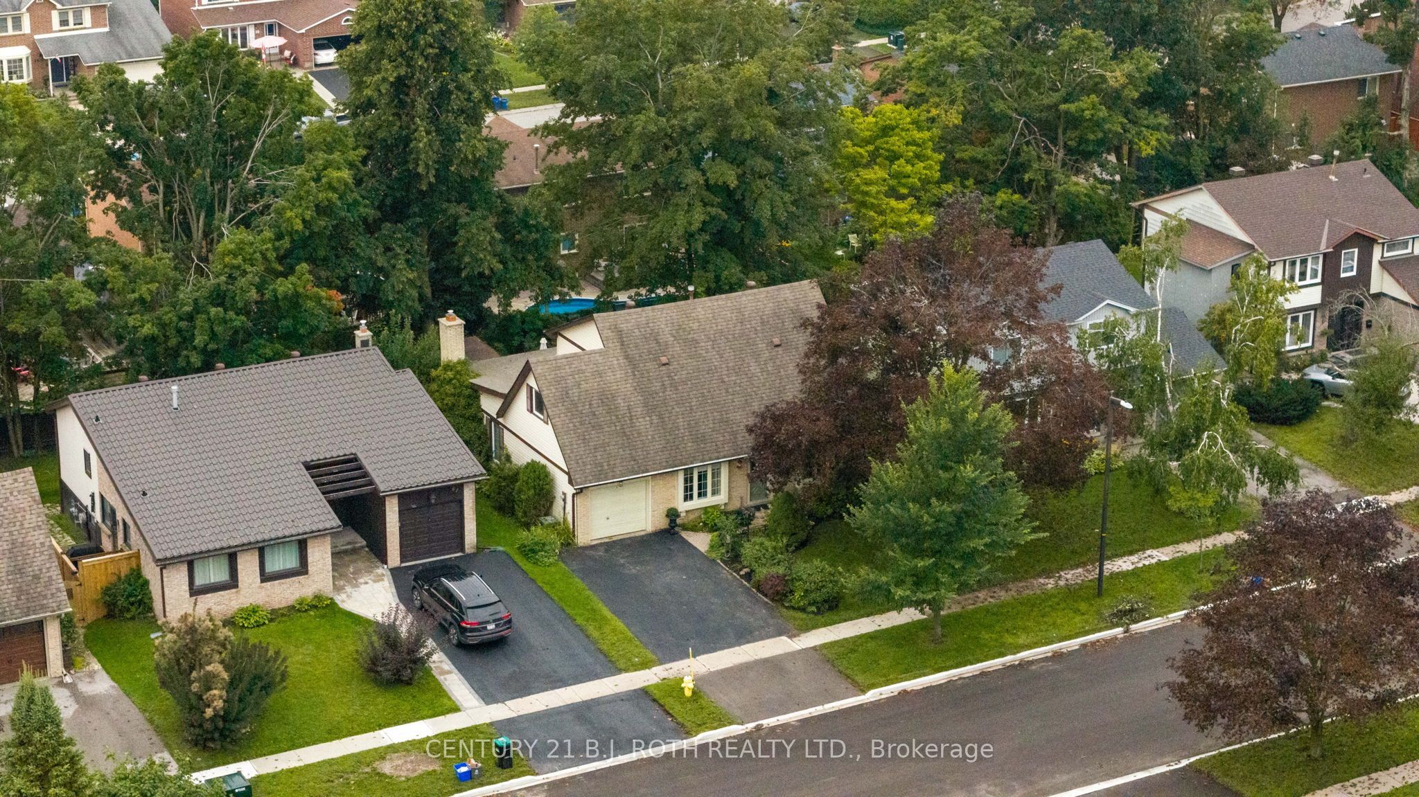 63 Oren Boulevard Property Photo 43