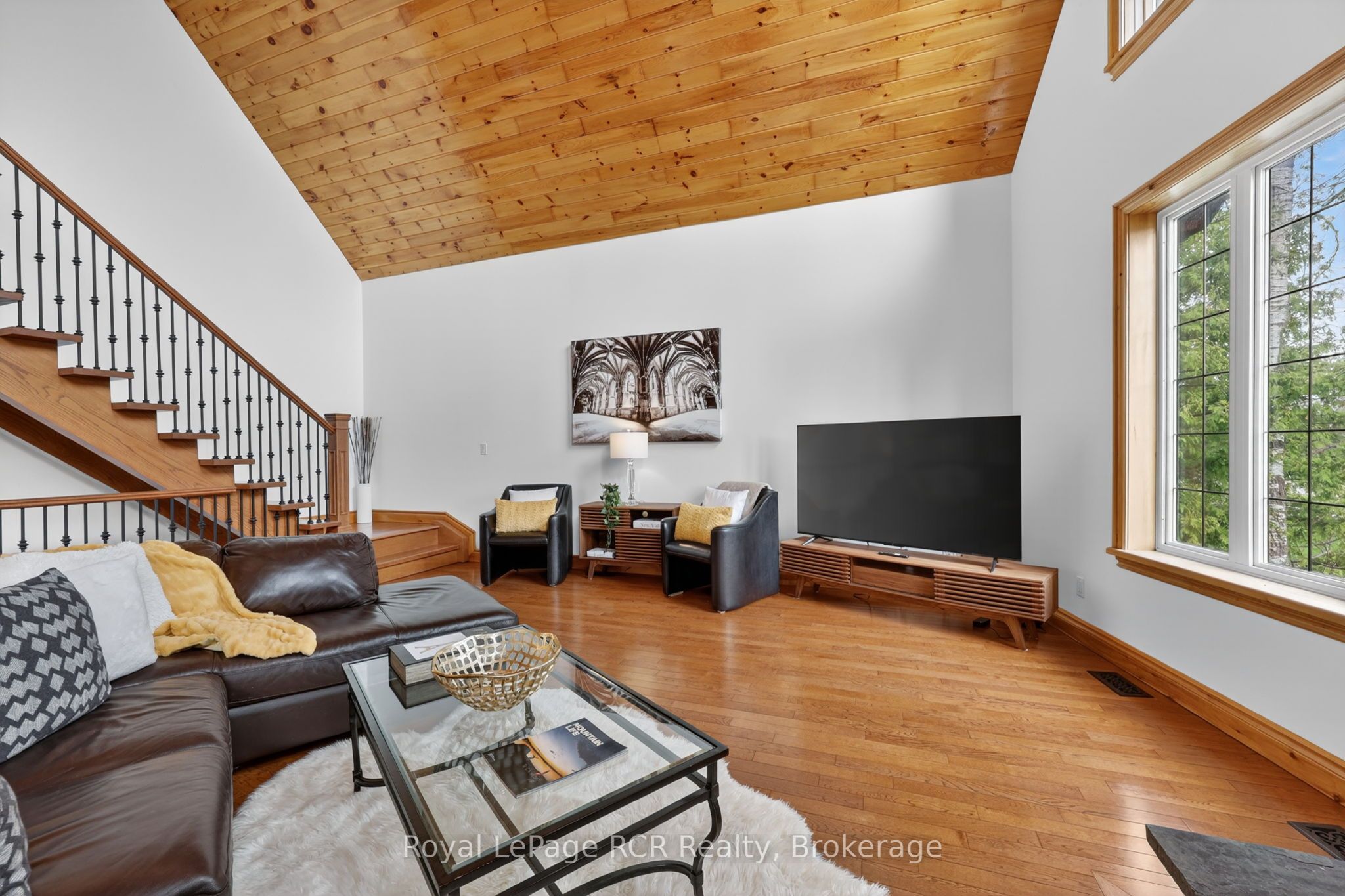 53 Broadview Street Property Photo 8