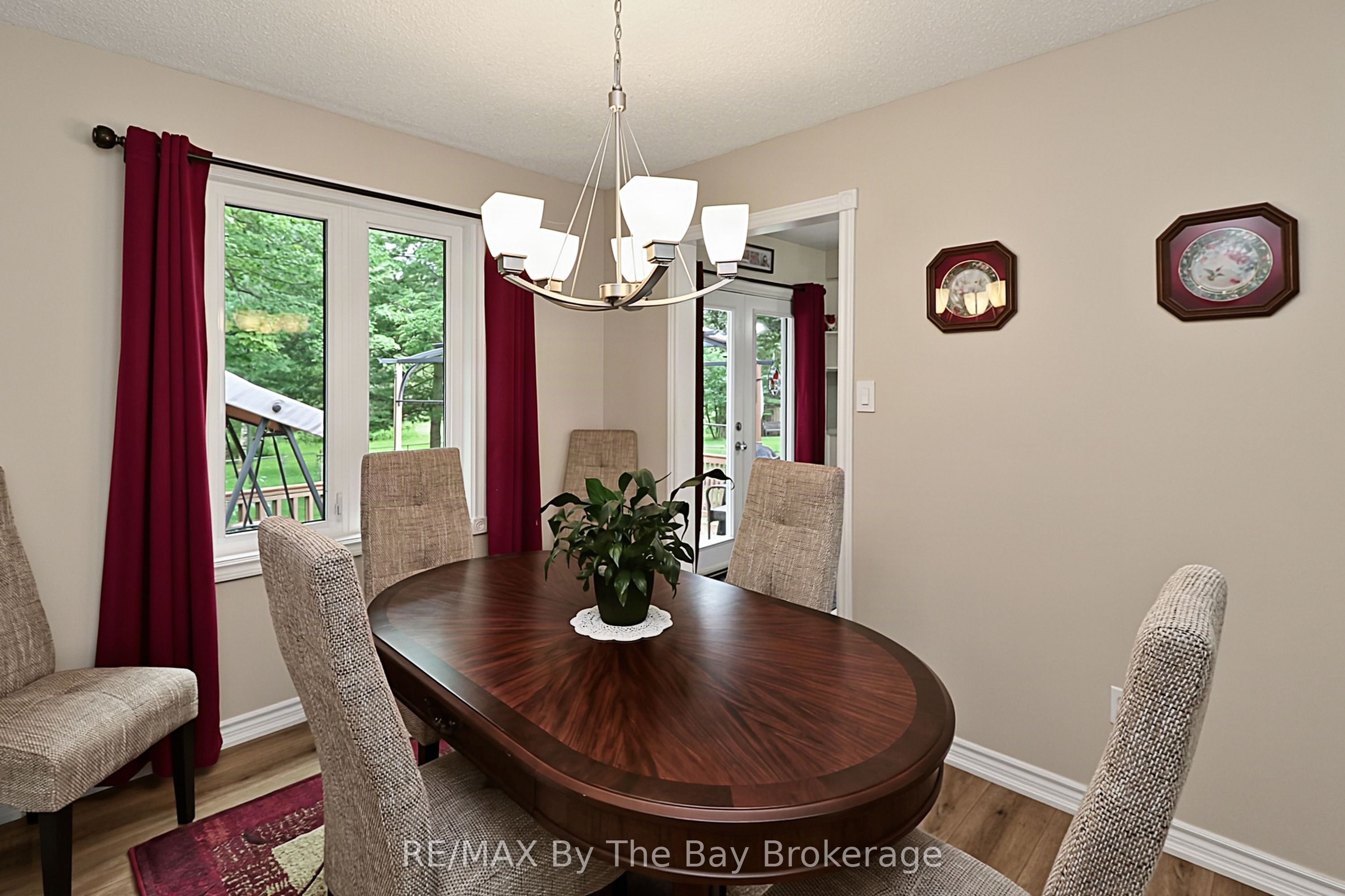 49 Royal Beech Drive Property Photo 16
