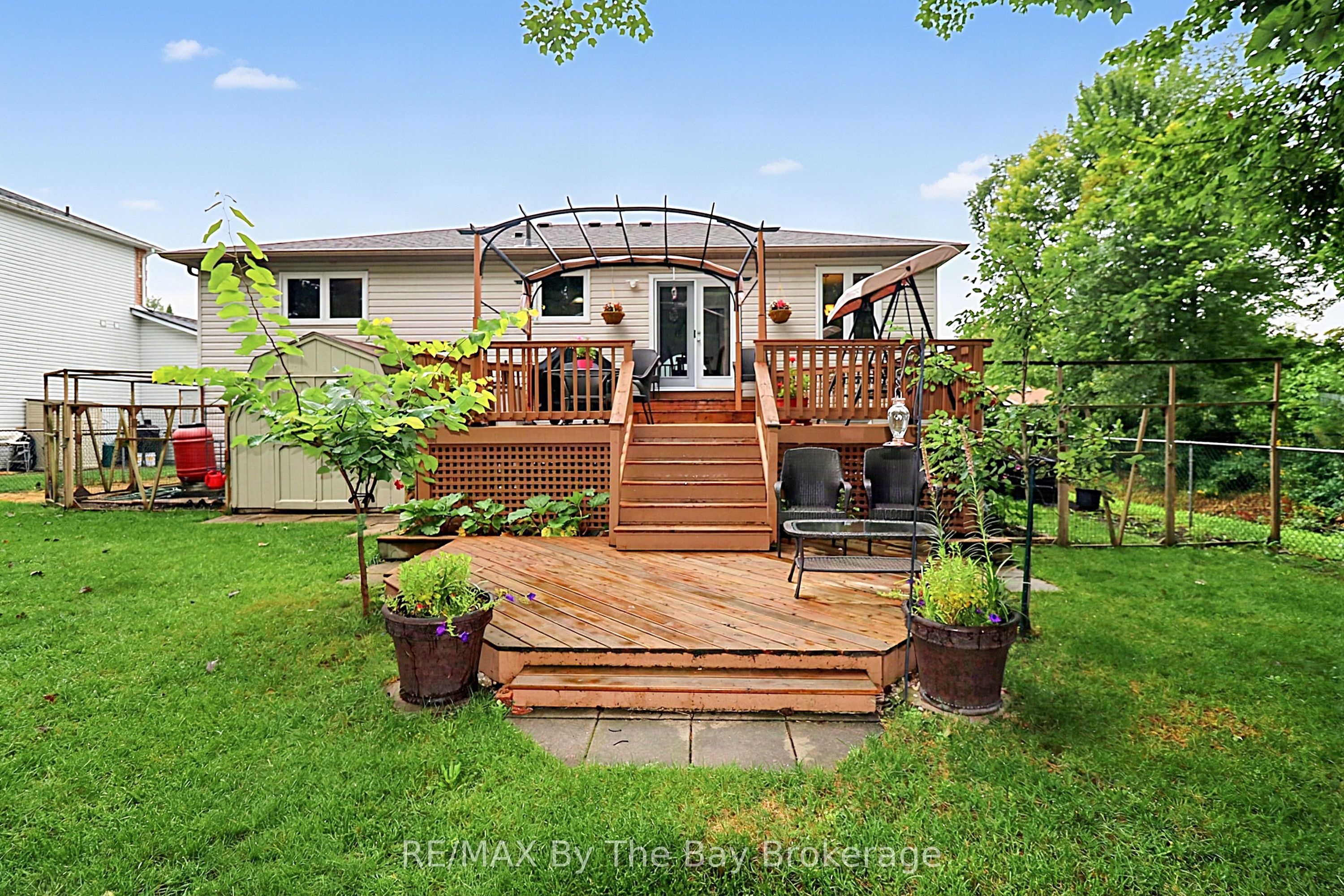 49 Royal Beech Drive Property Photo 24
