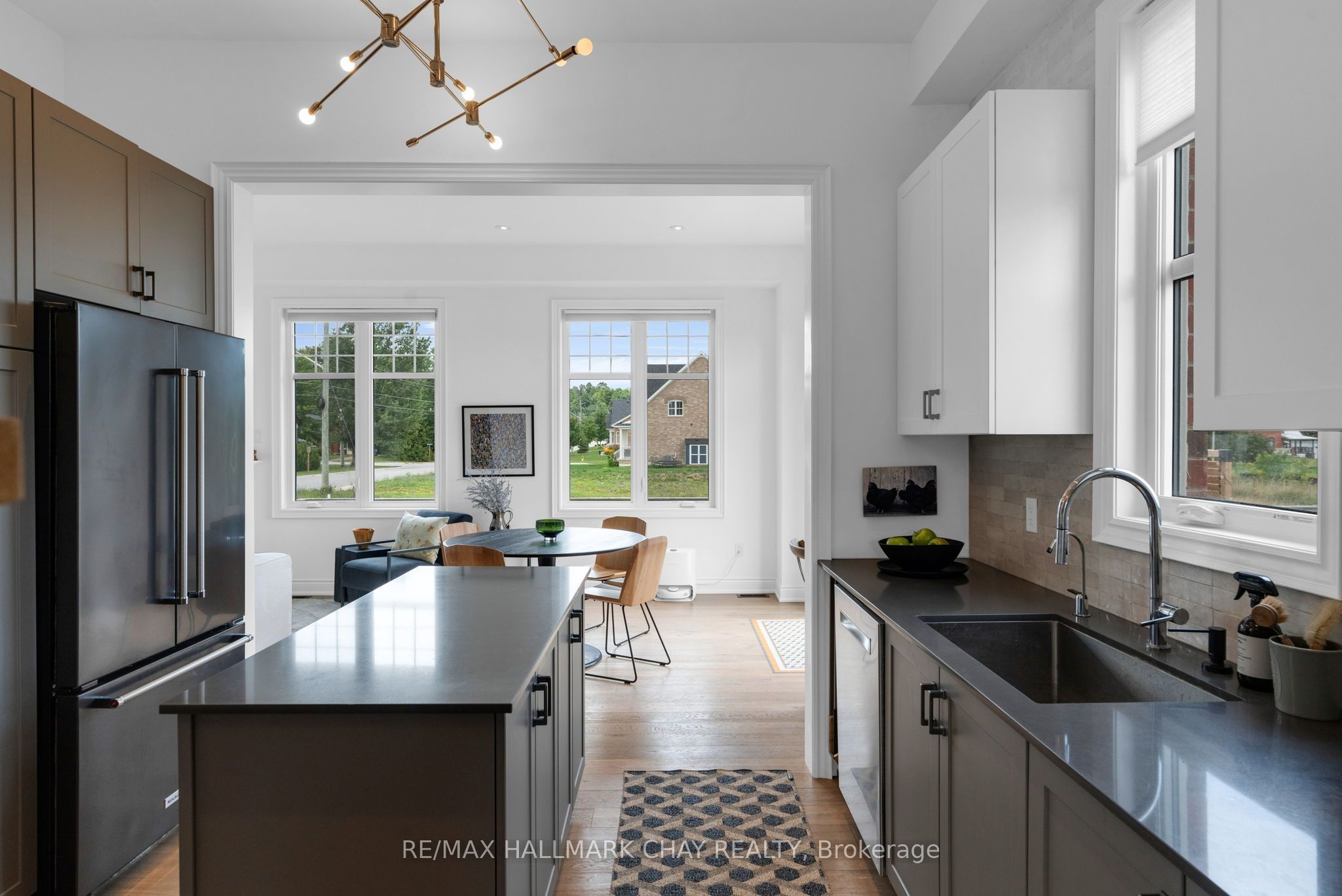 46 Francis Street E Property Photo 15