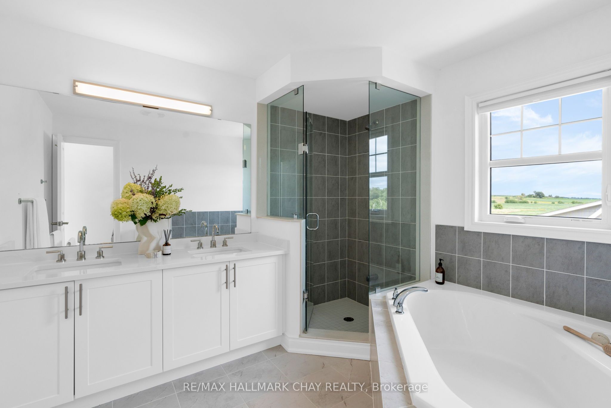 46 Francis Street E Property Photo 23