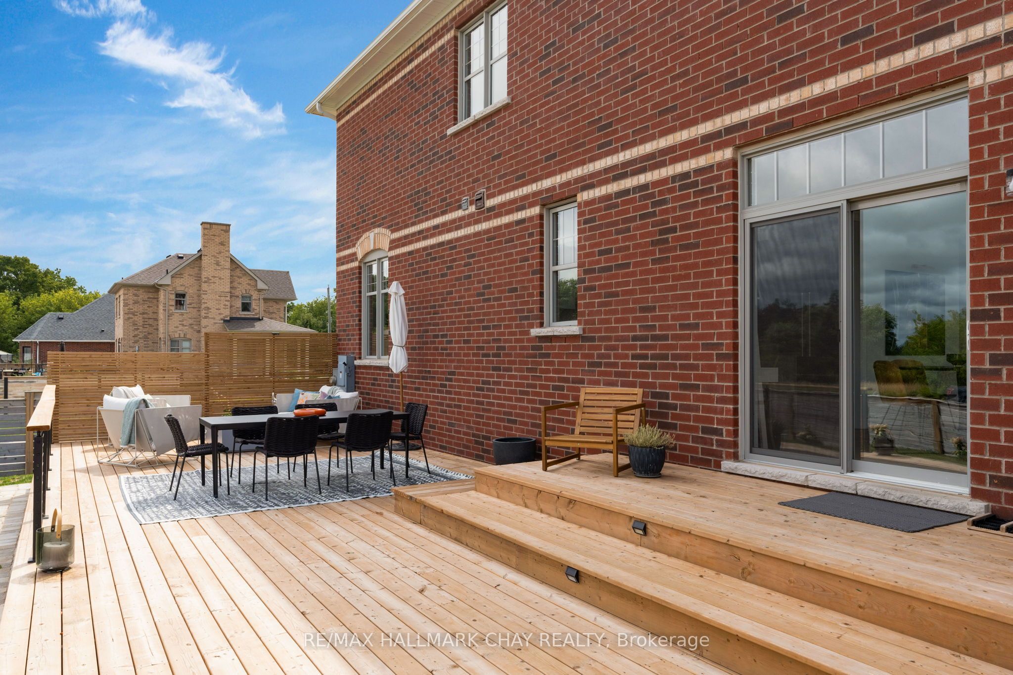 46 Francis Street E Property Photo 28