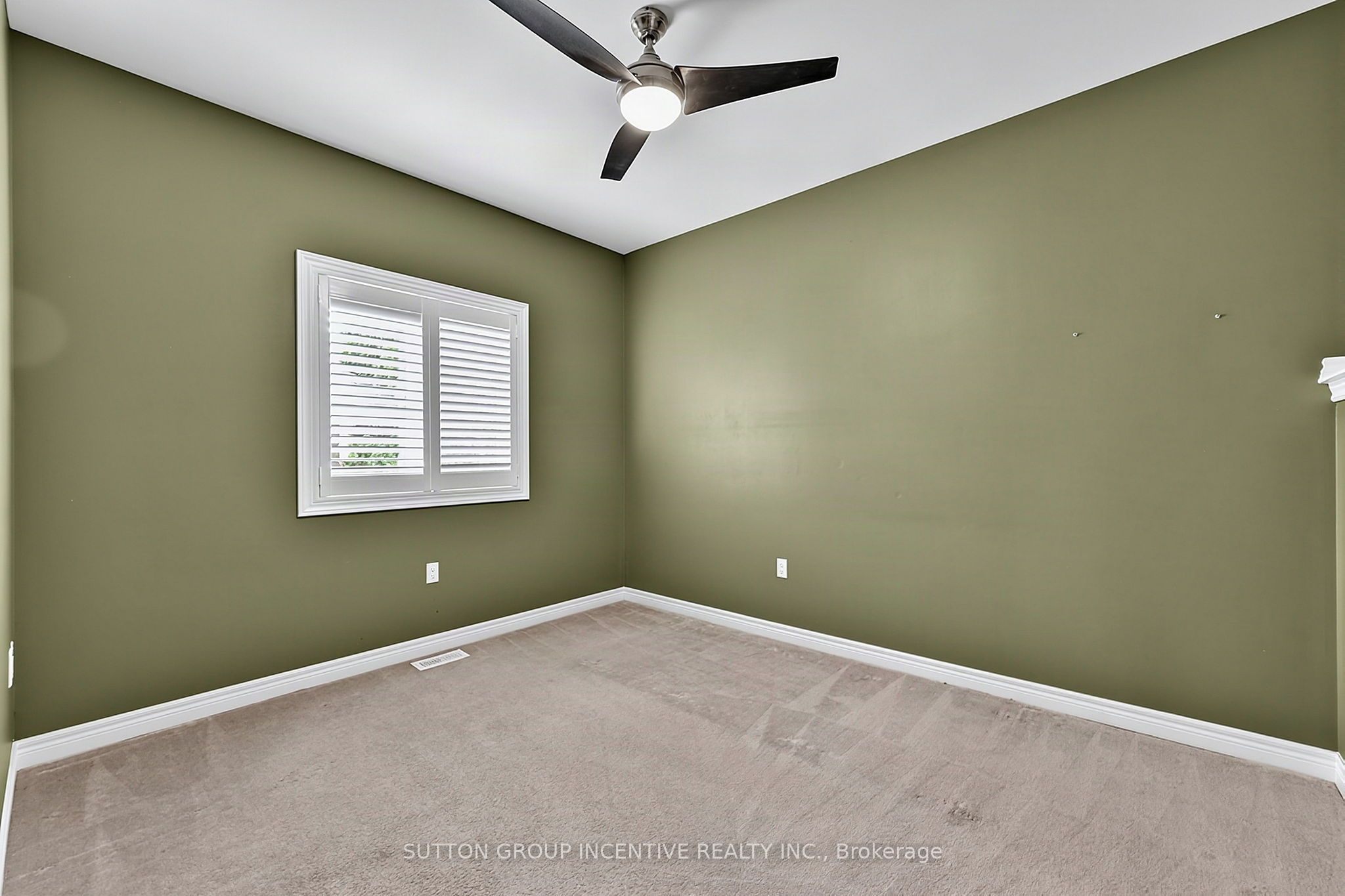 102 Cumming Drive Property Photo 33