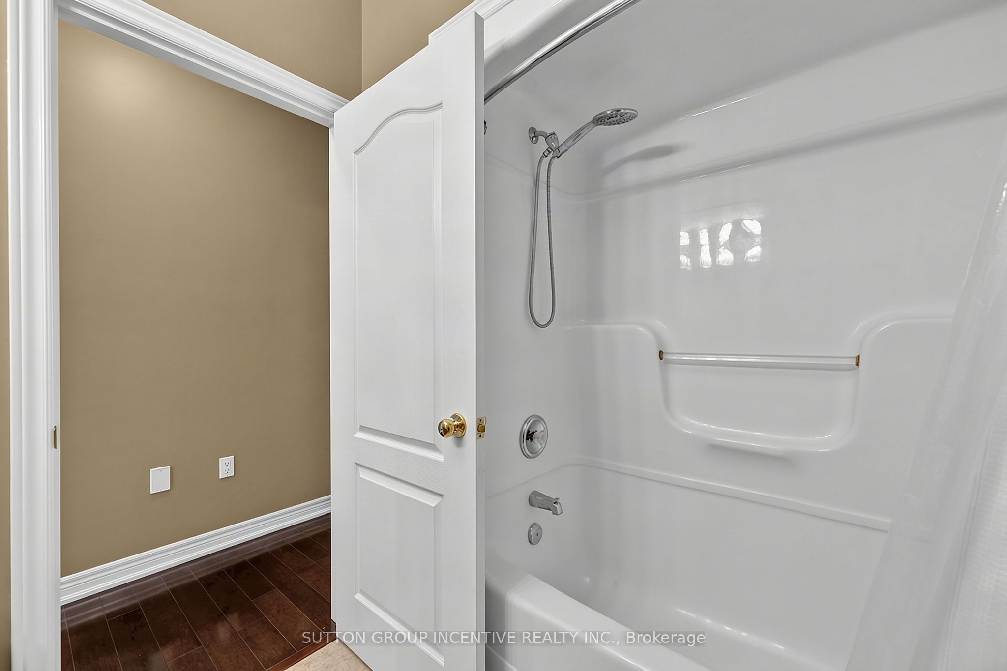 102 Cumming Drive Property Photo 35