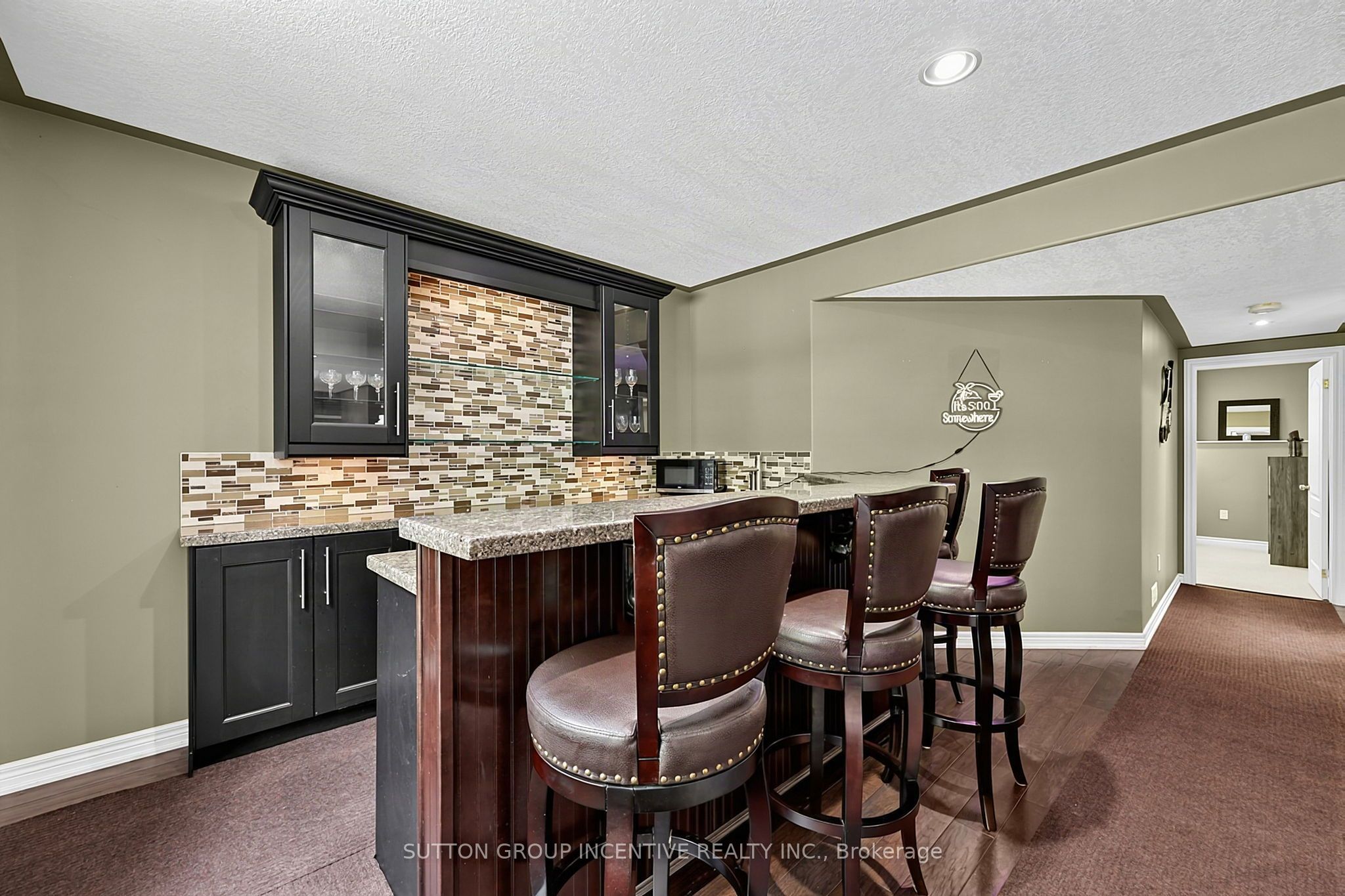 102 Cumming Drive Property Photo 43
