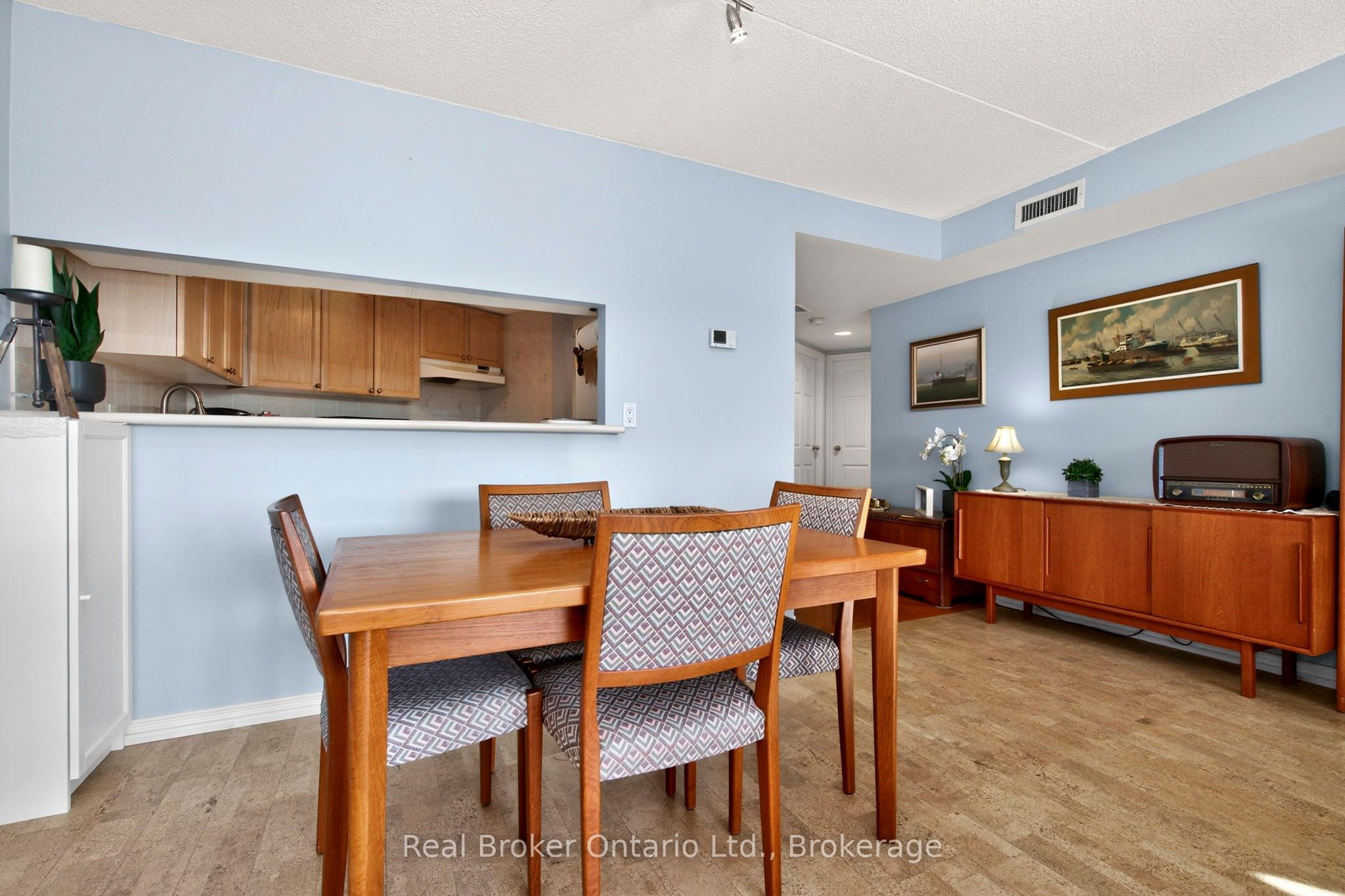 11 Beck Boulevard 402 Property Photo 10