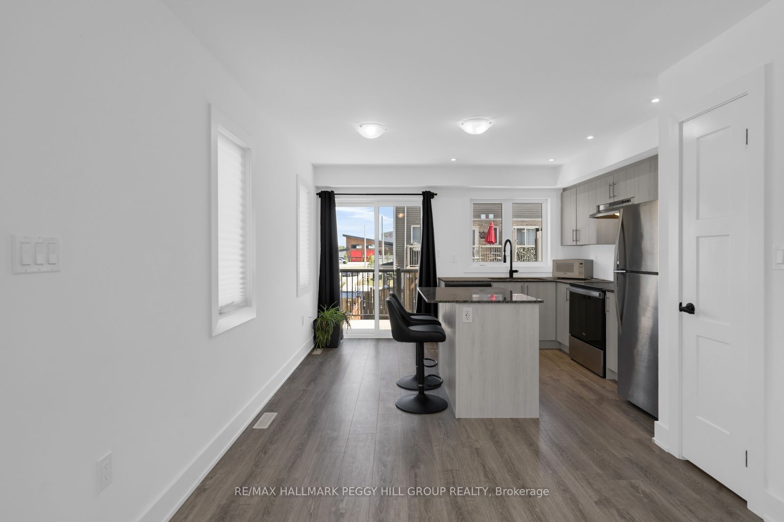 30 Pumpkin Corner Crescent Property Photo 3