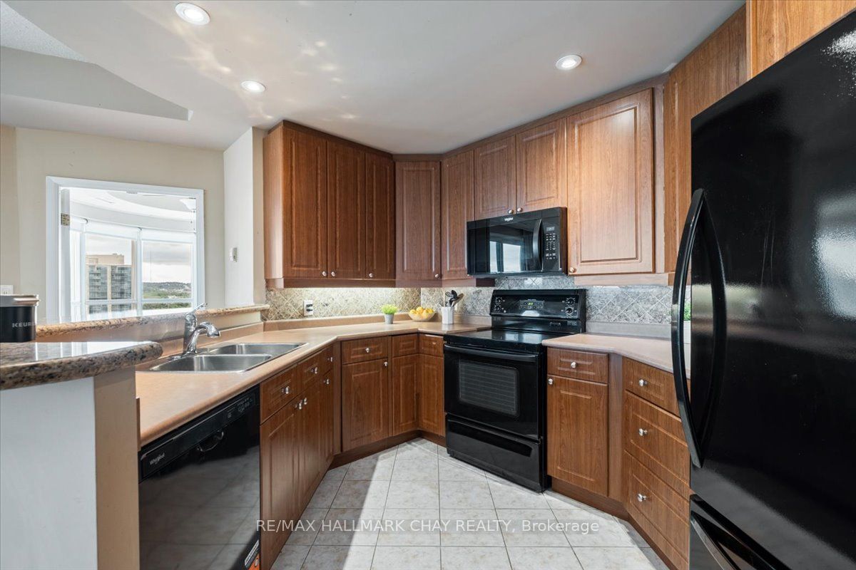 2 Toronto Street 1411 Property Photo 15