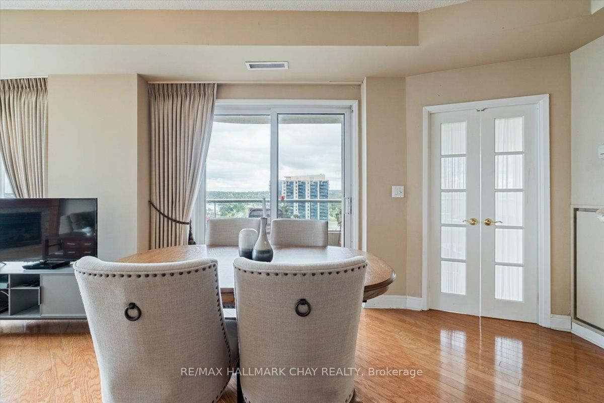 2 Toronto Street 1411 Property Photo 19