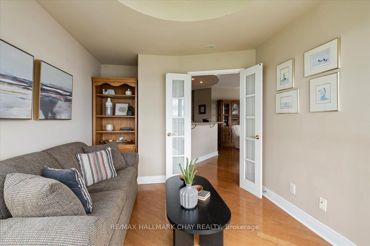 2 Toronto Street 1411 Property Photo 23