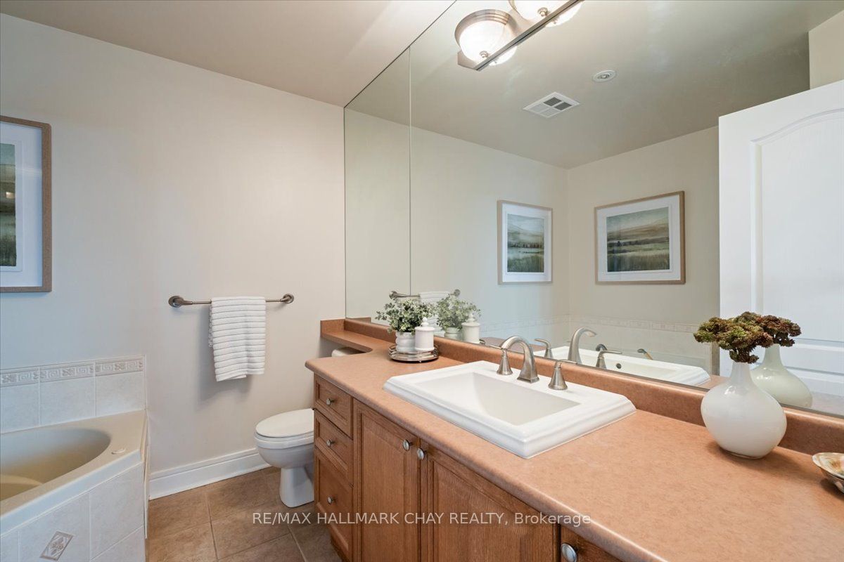 2 Toronto Street 1411 Property Photo 30