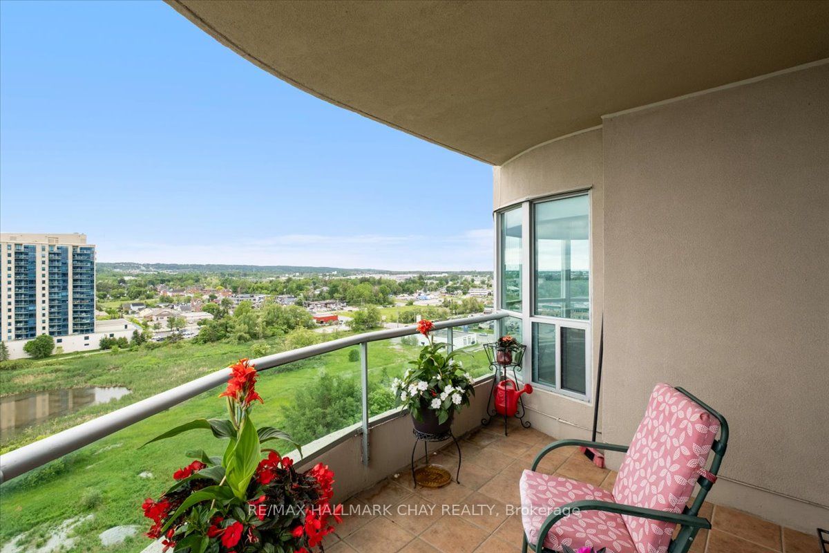 2 Toronto Street 1411 Property Photo 39