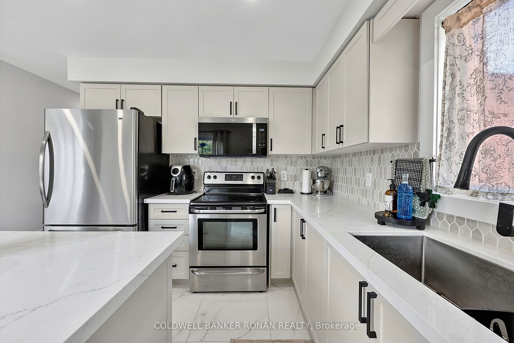 99 Ruffet Drive Property Photo 10