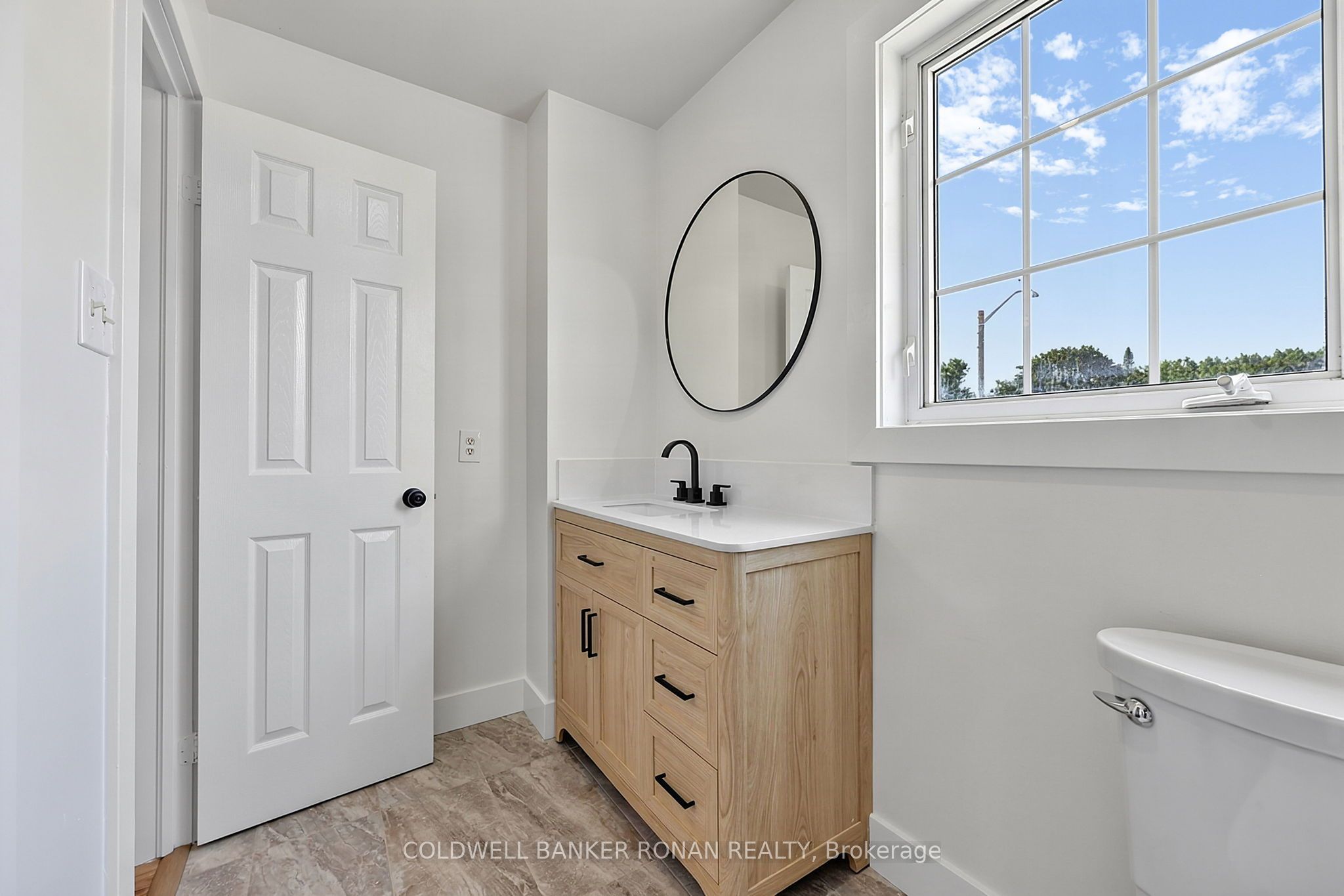 99 Ruffet Drive Property Photo 21
