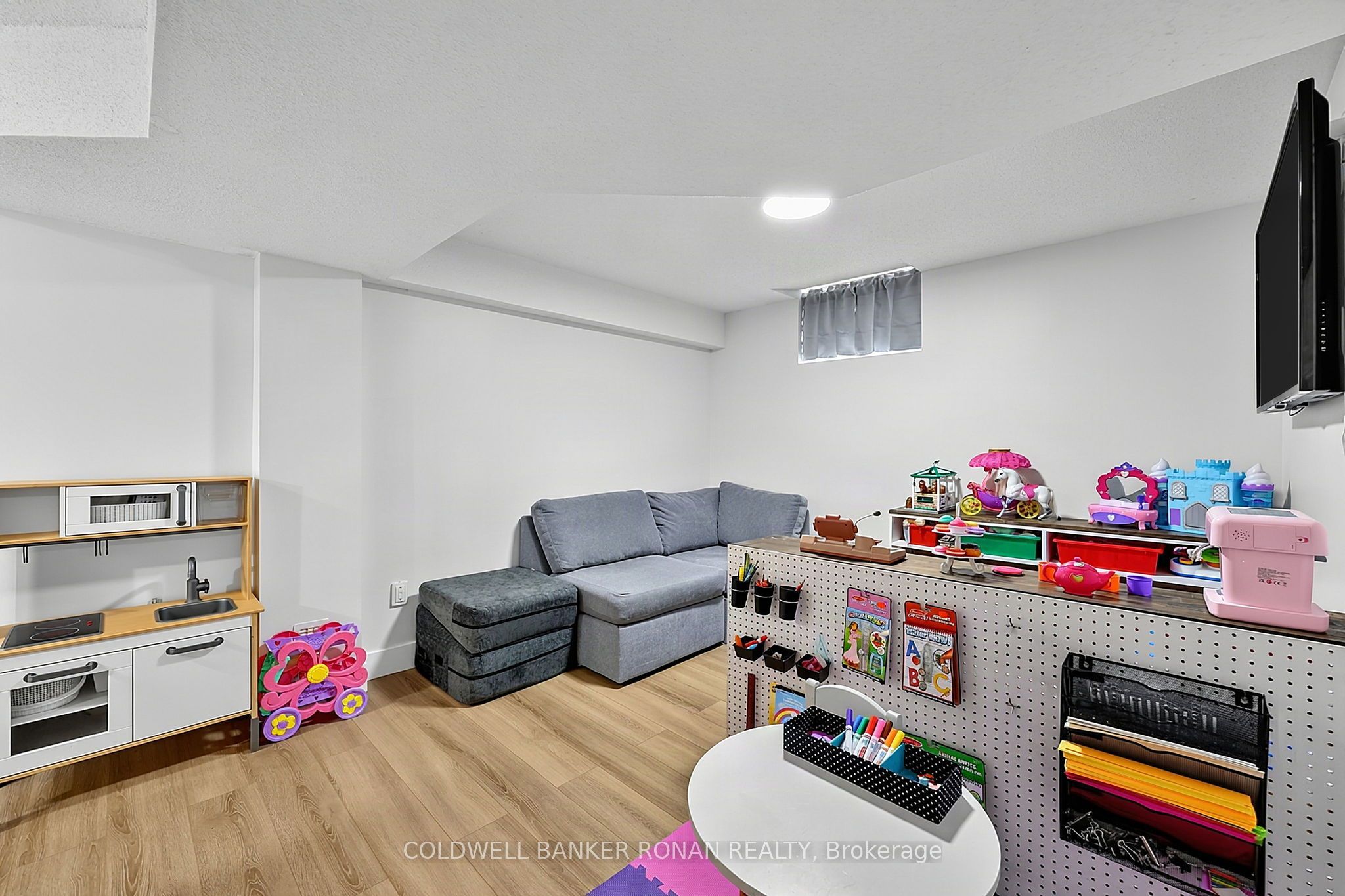 99 Ruffet Drive Property Photo 30