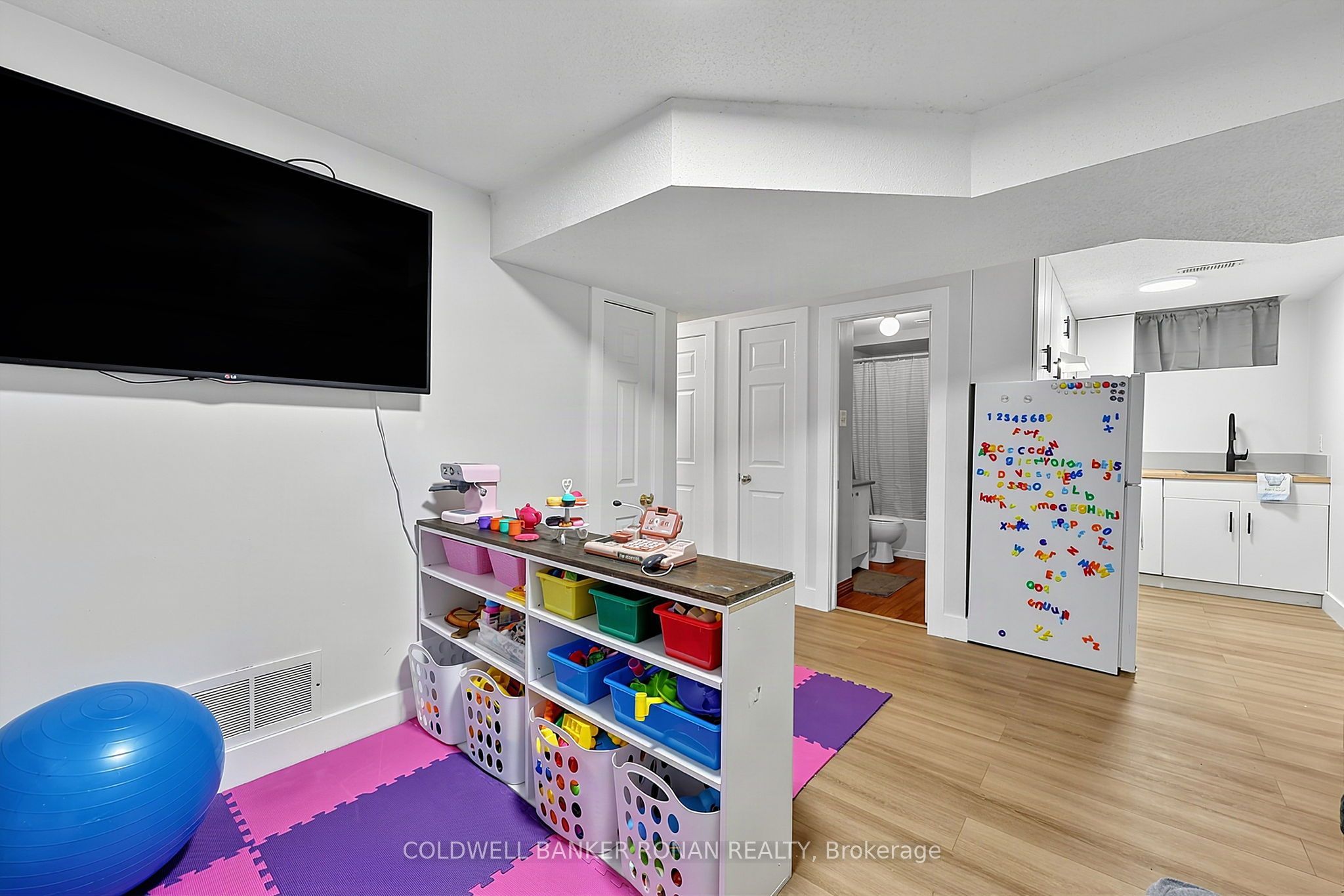 99 Ruffet Drive Property Photo 31