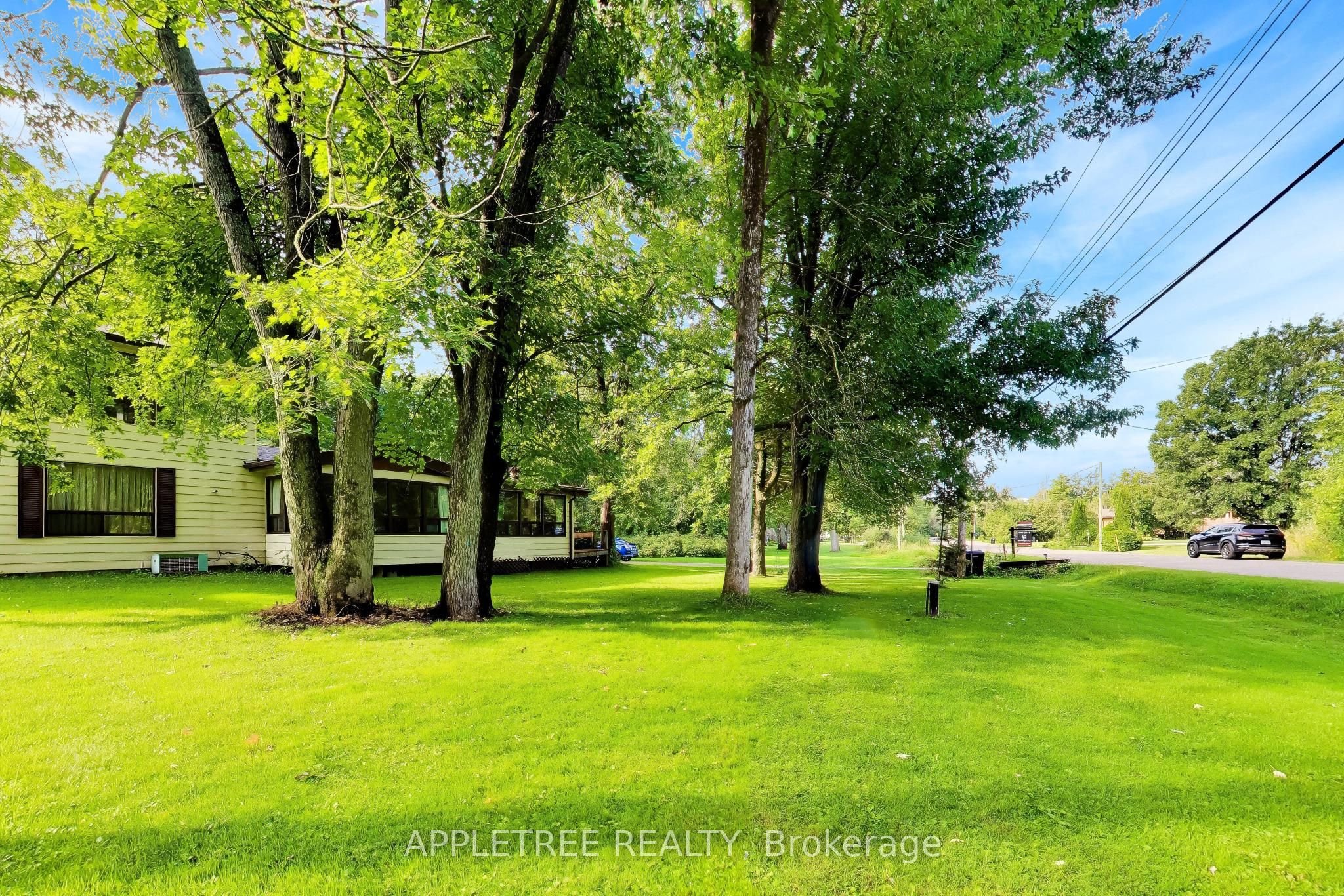 6171 Sheba Drive Property Photo 4