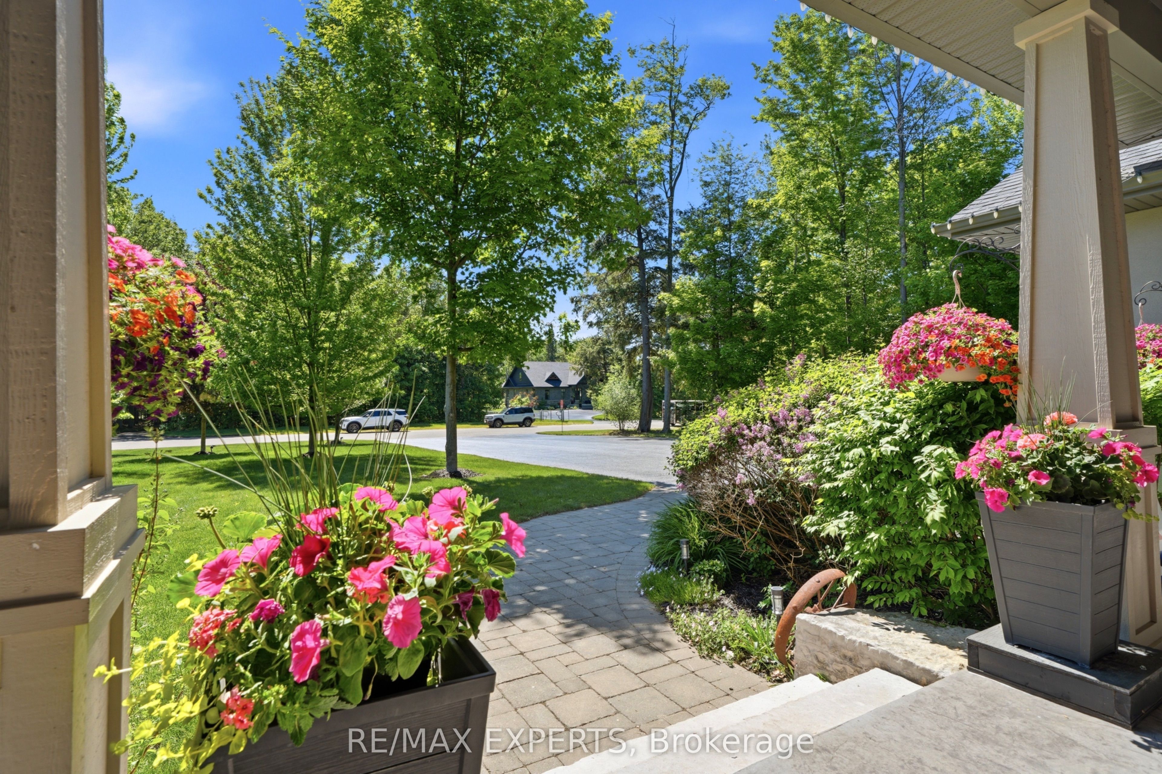 48 Marni Lane Property Photo 4