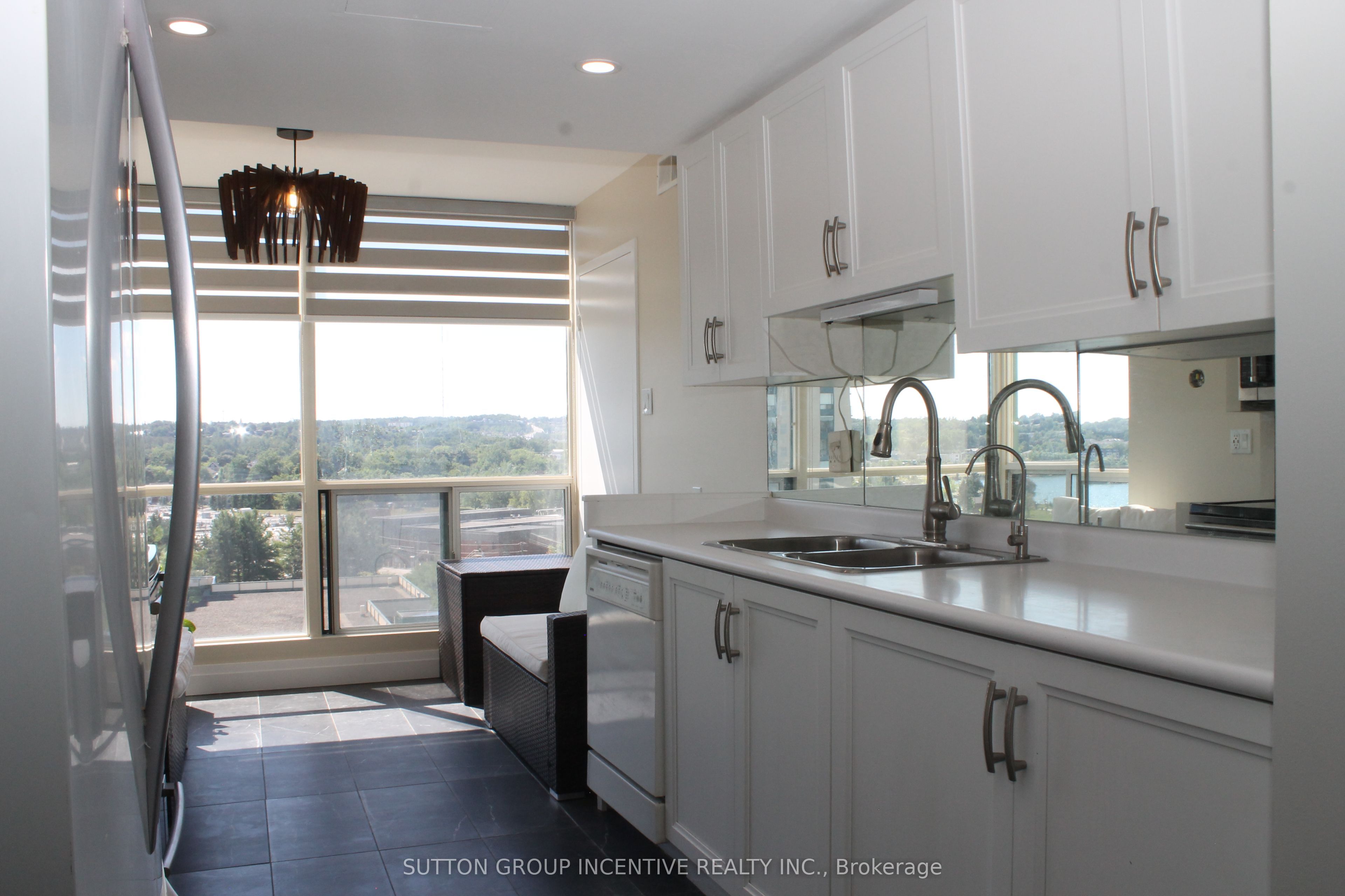 65 Ellen Street 708 Property Photo 14