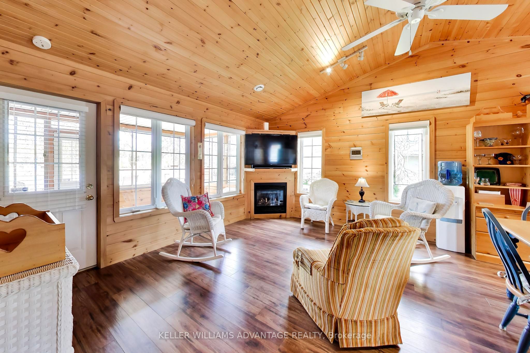 10 Cabin Crescent Property Photo 6
