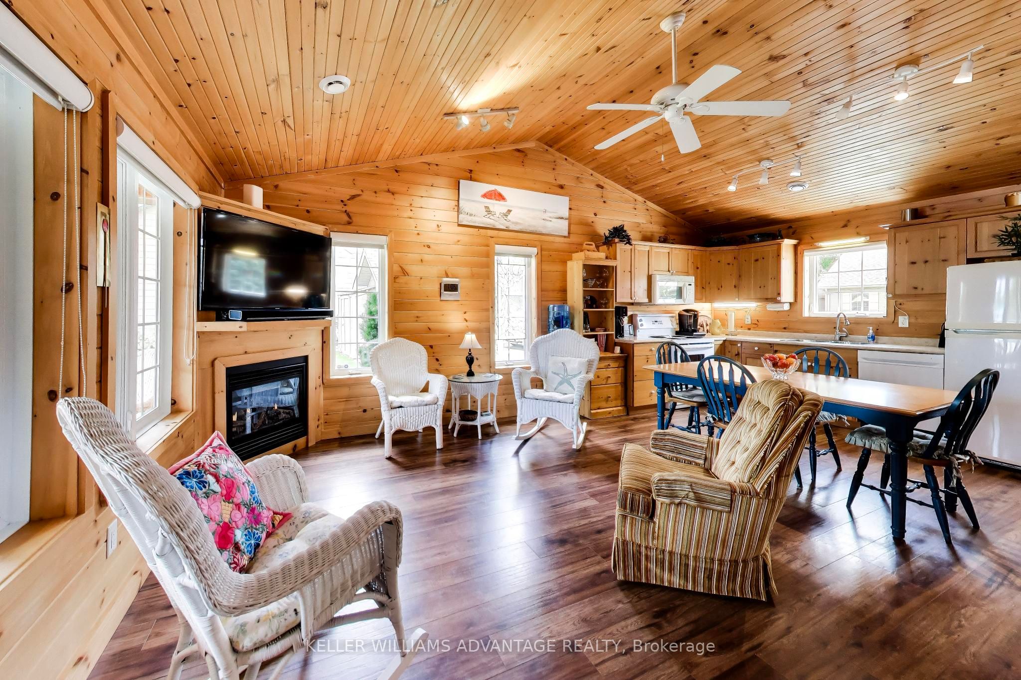 10 Cabin Crescent Property Photo 7