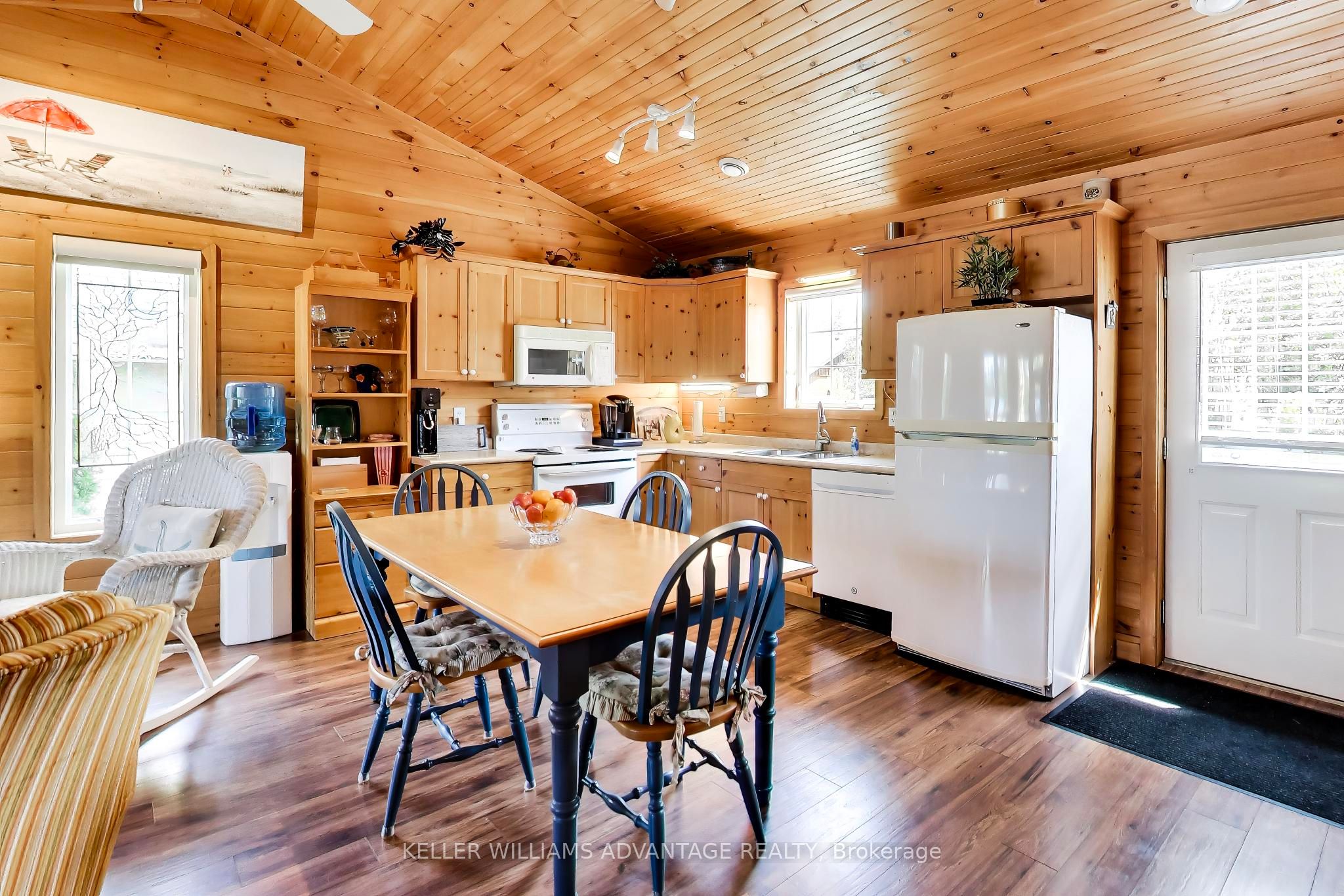 10 Cabin Crescent Property Photo 9