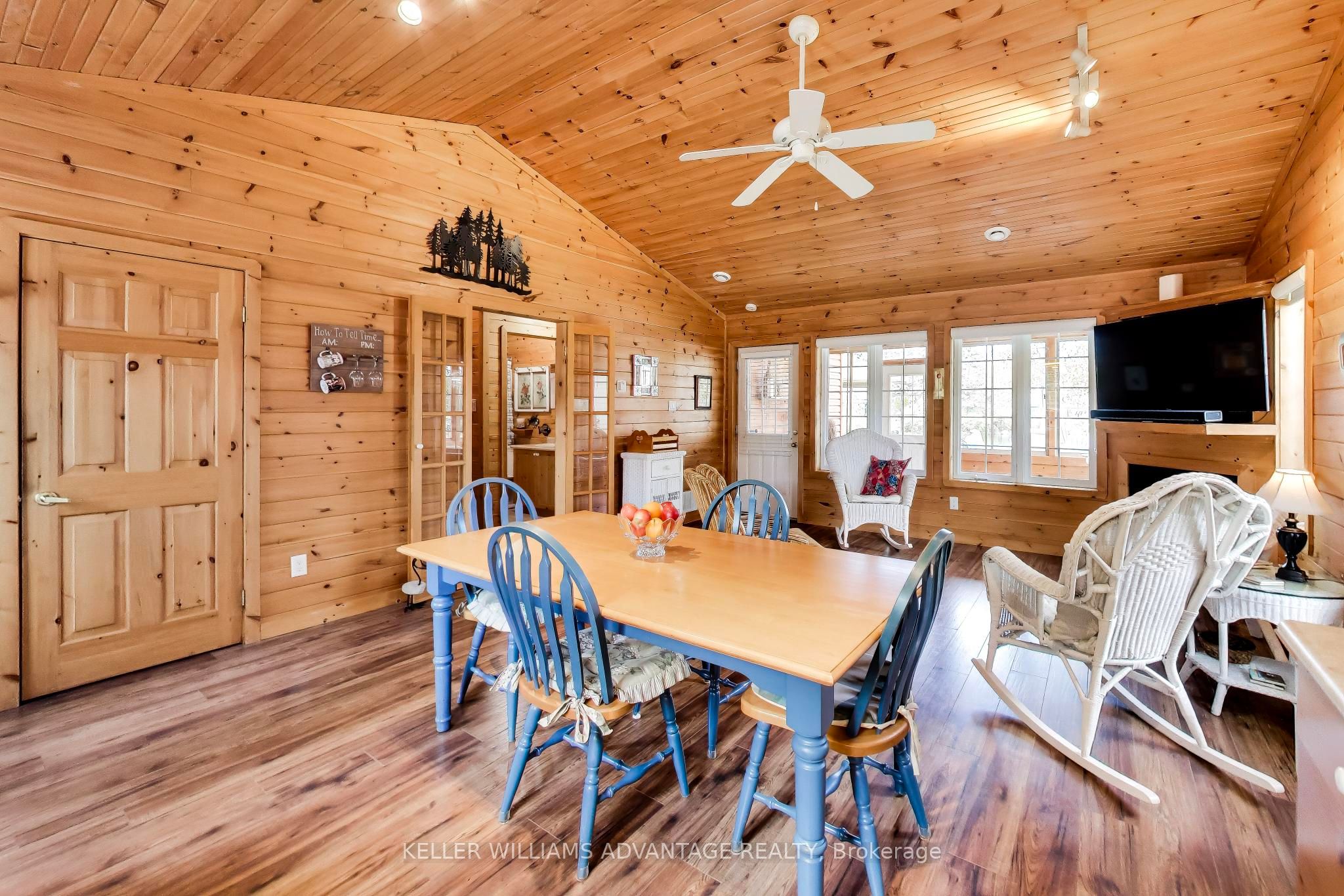 10 Cabin Crescent Property Photo 11
