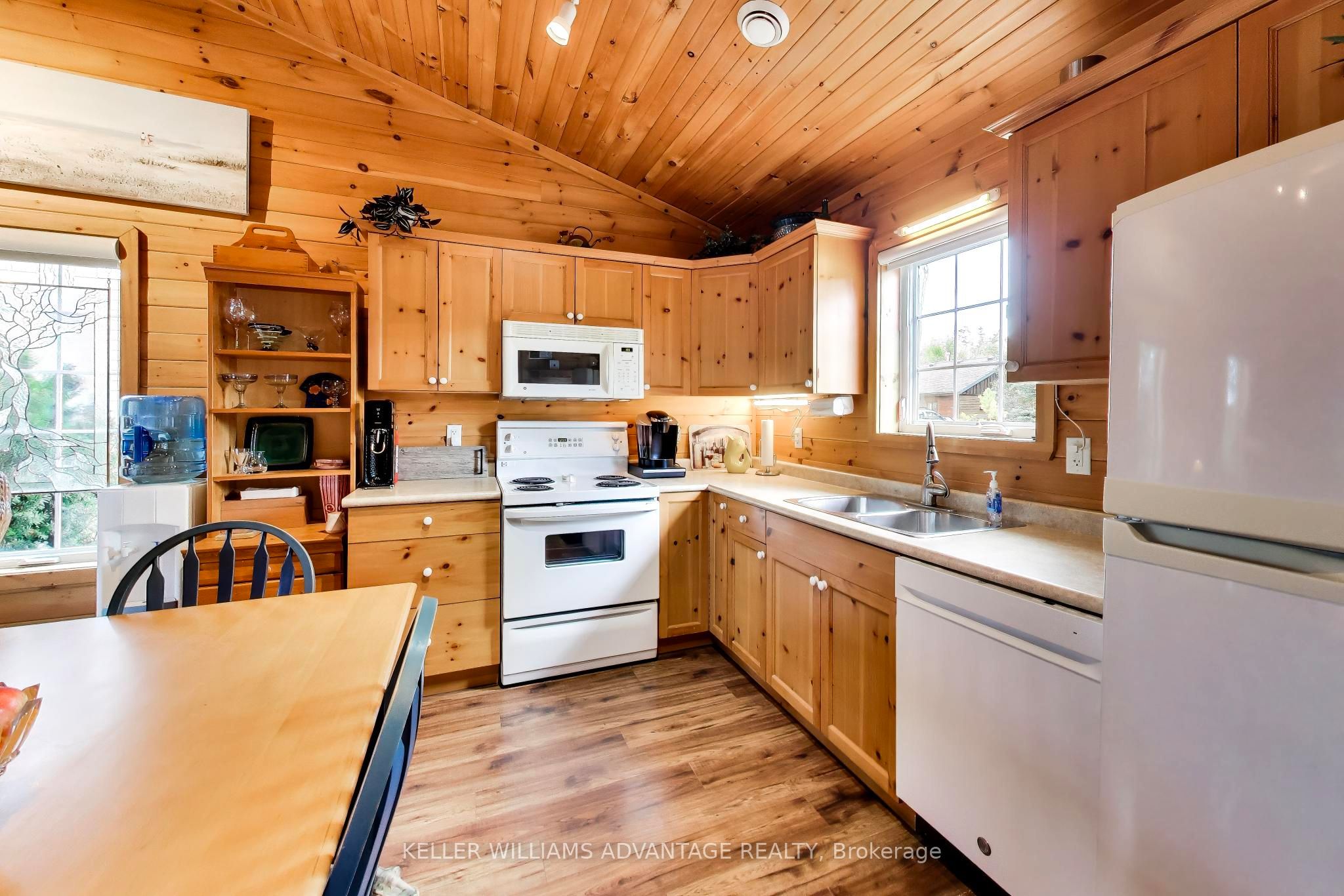 10 Cabin Crescent Property Photo 12