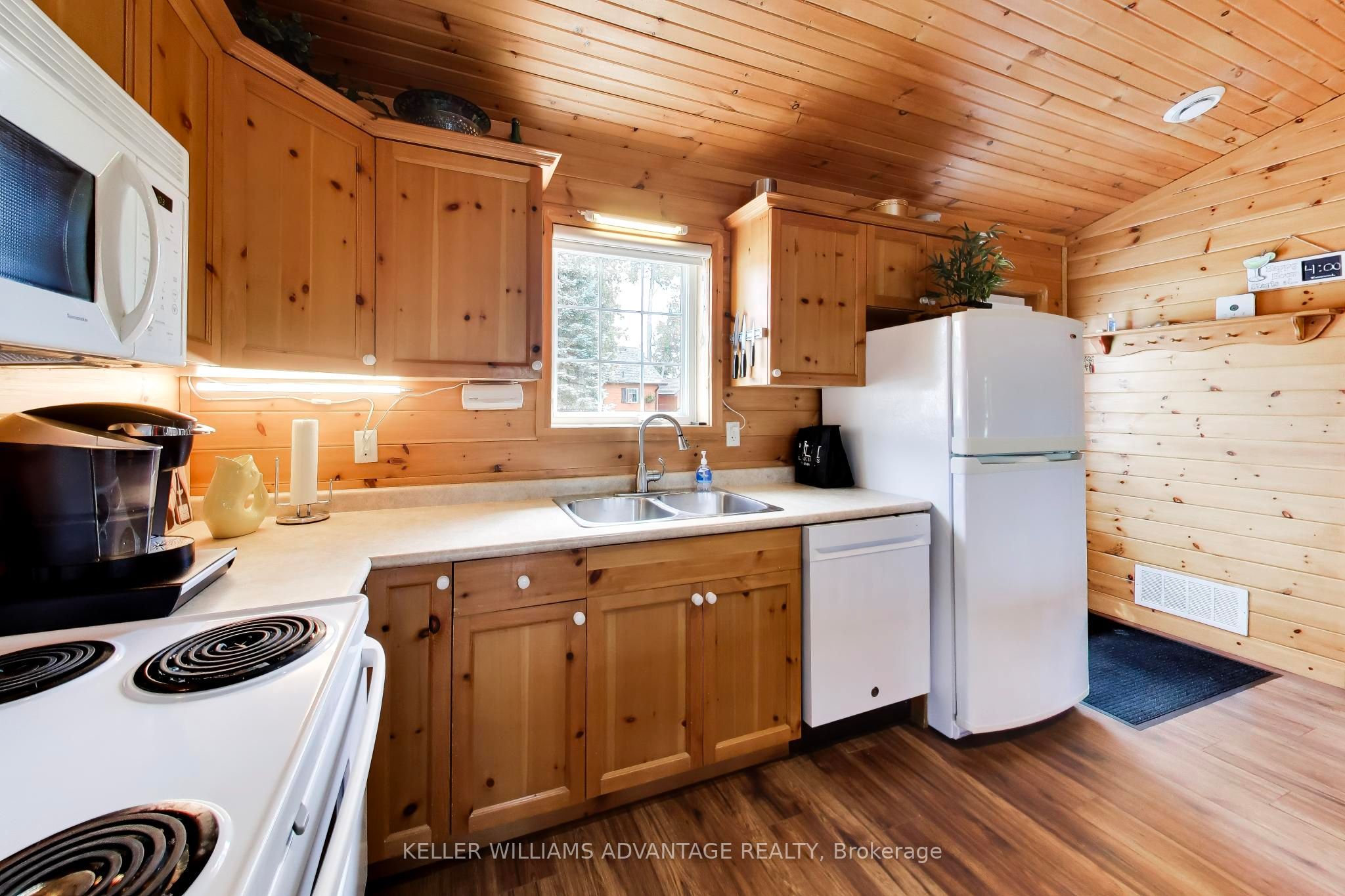 10 Cabin Crescent Property Photo 13