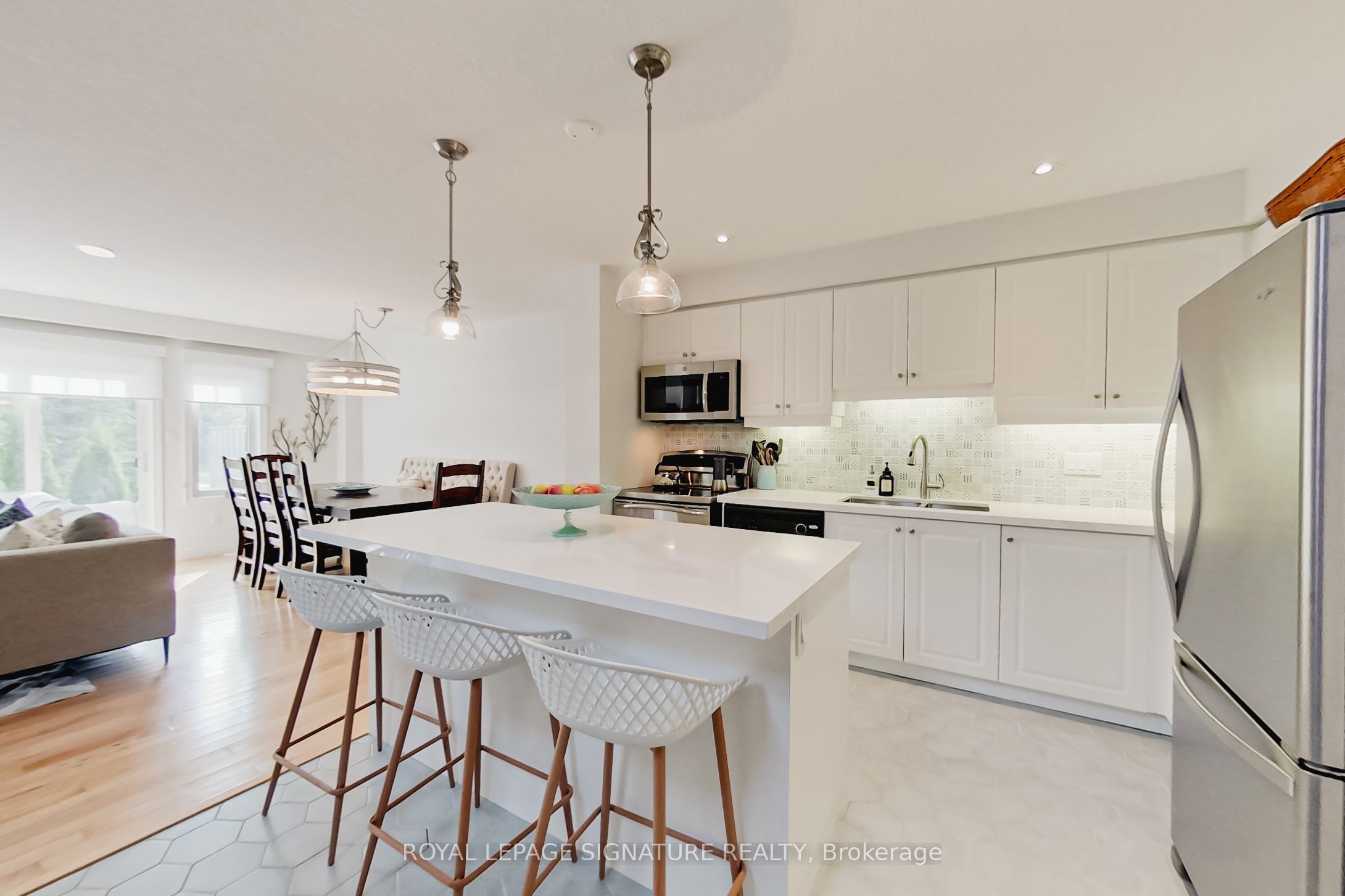 23 Silver Glen Boulevard Property Photo 12