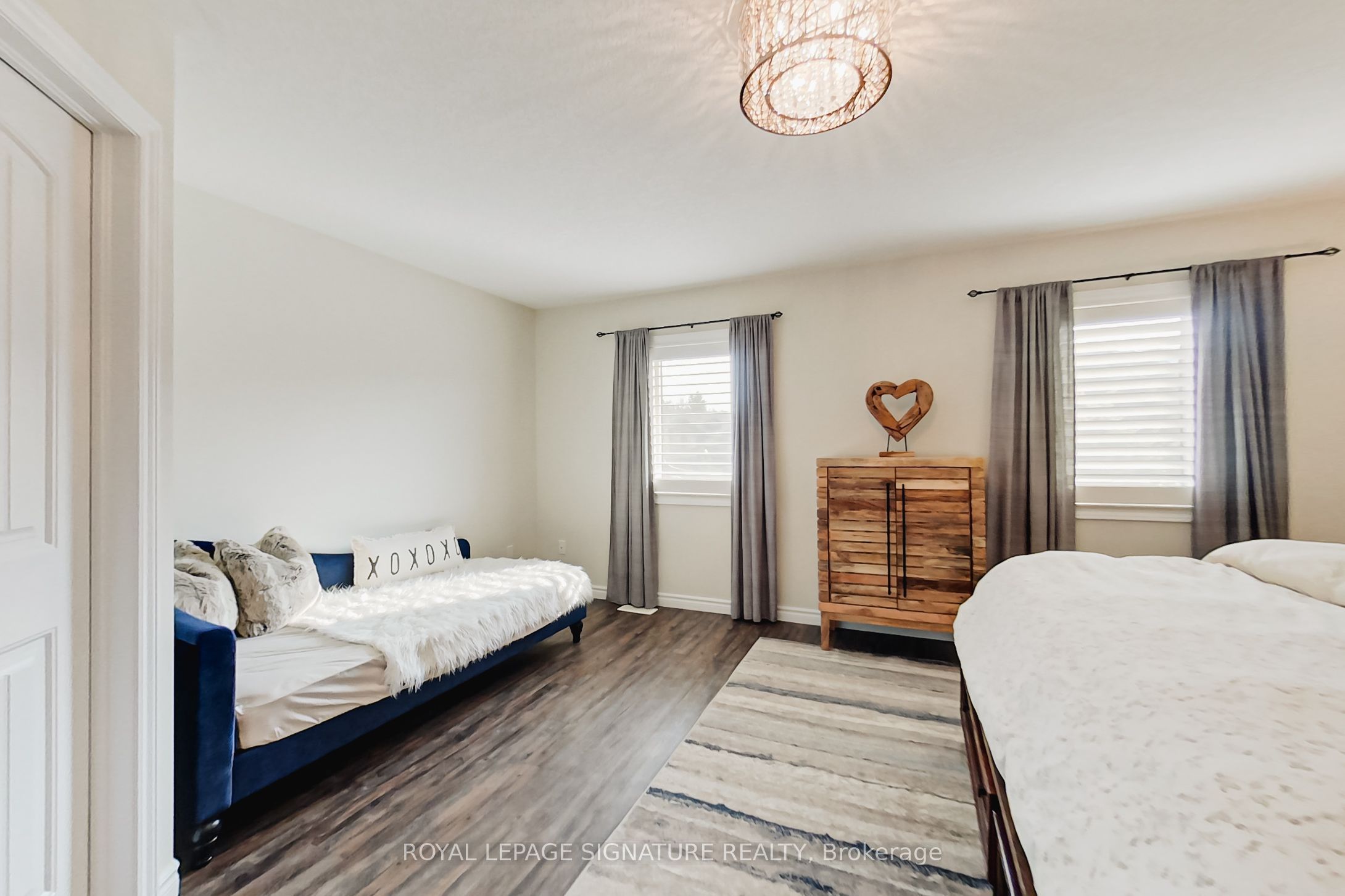 23 Silver Glen Boulevard Property Photo 20