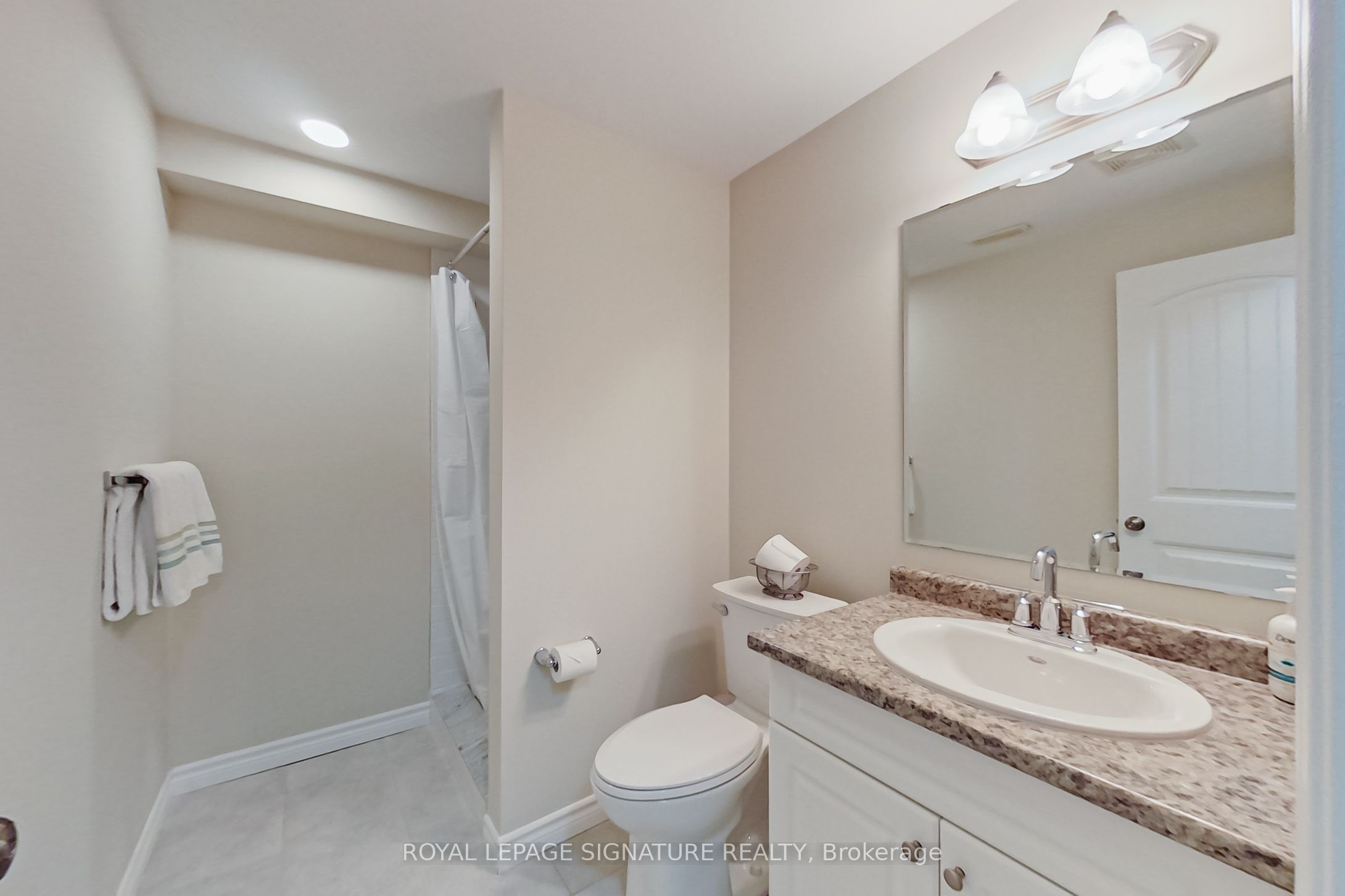 23 Silver Glen Boulevard Property Photo 27