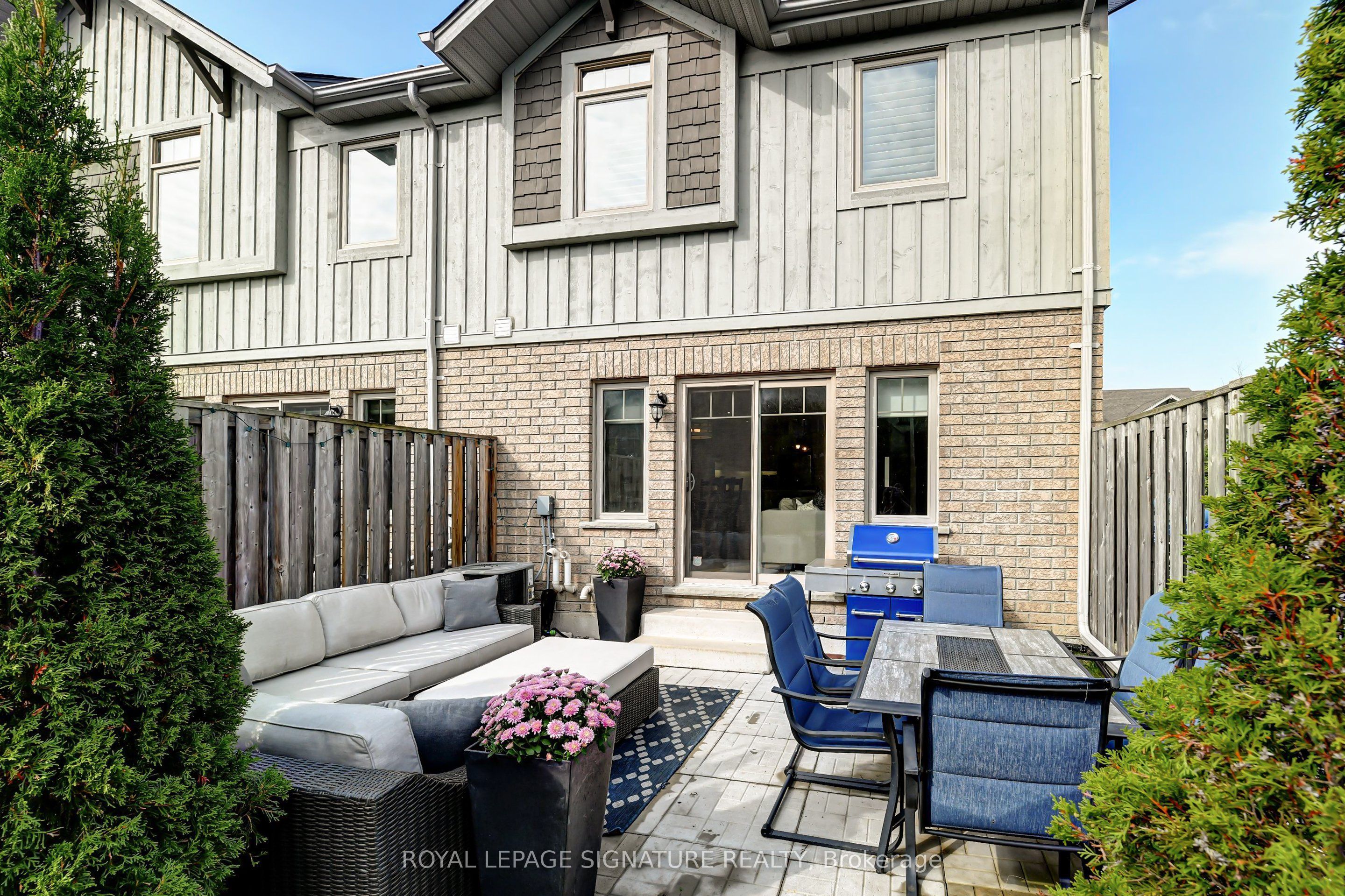 23 Silver Glen Boulevard Property Photo 31