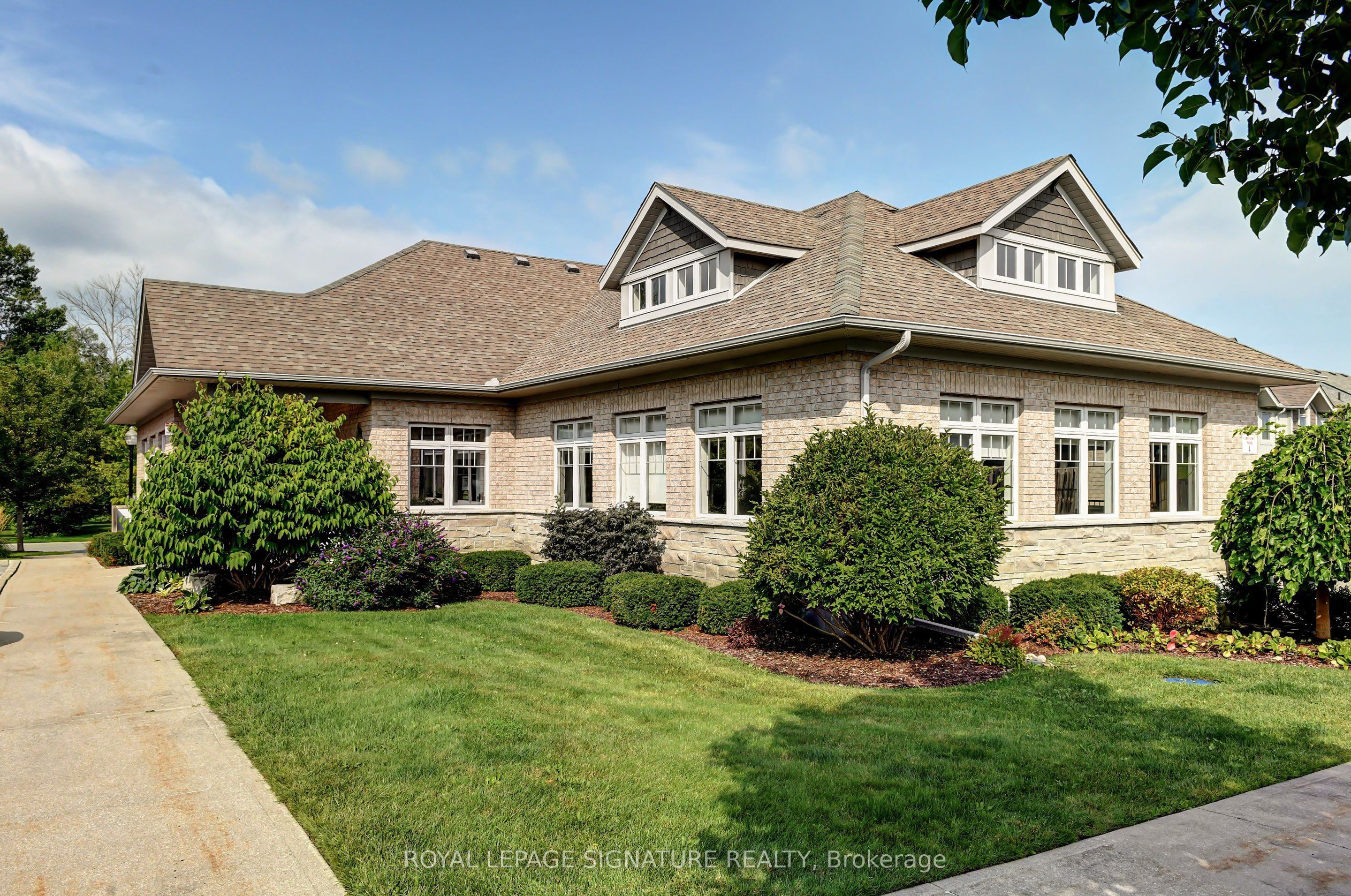23 Silver Glen Boulevard Property Photo 36