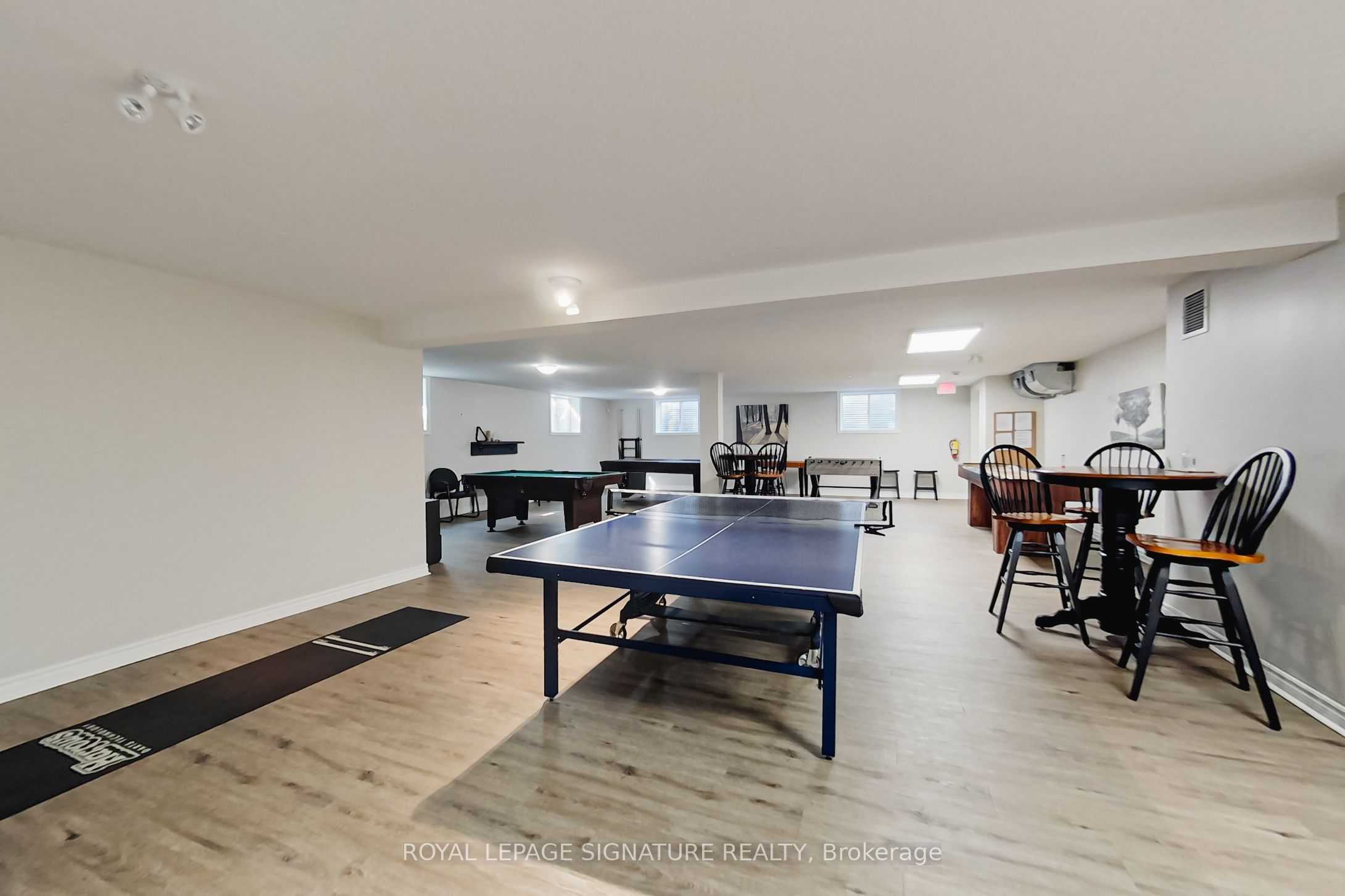 23 Silver Glen Boulevard Property Photo 44
