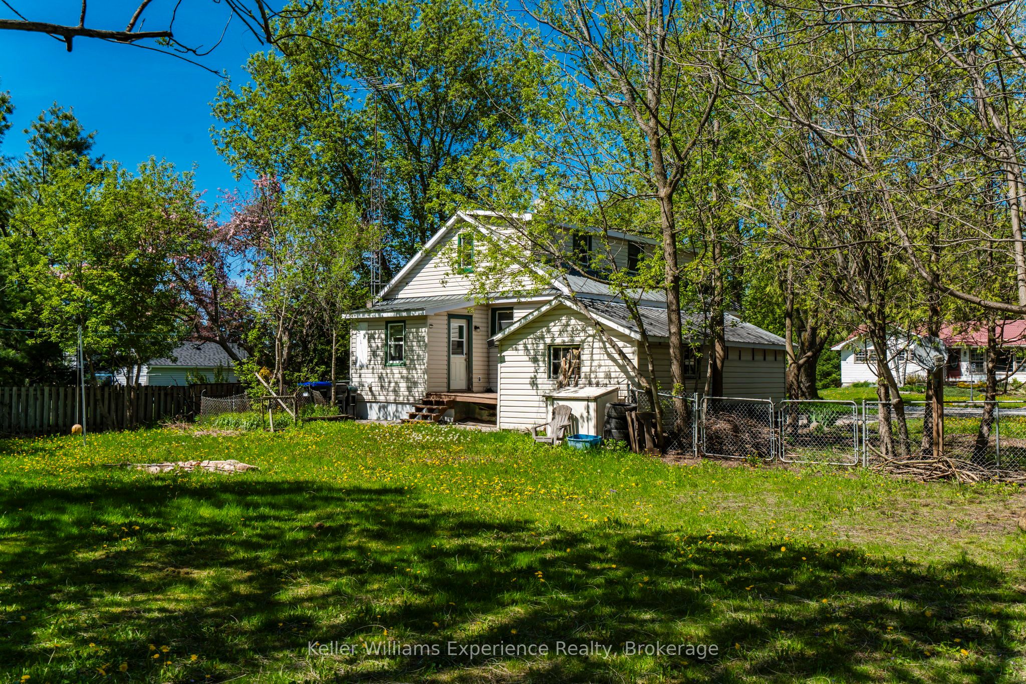 239 Oak Street Property Photo 43