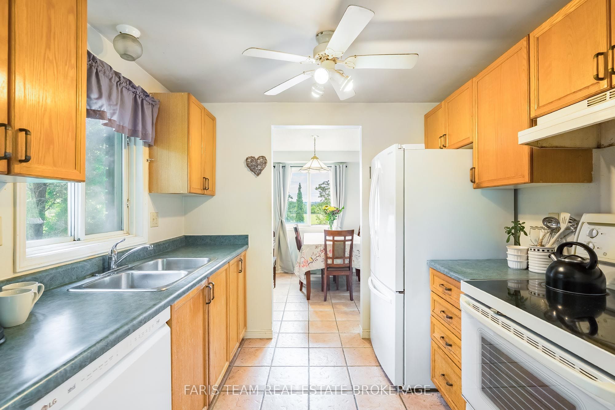 361 Galloway Boulevard Property Photo 5