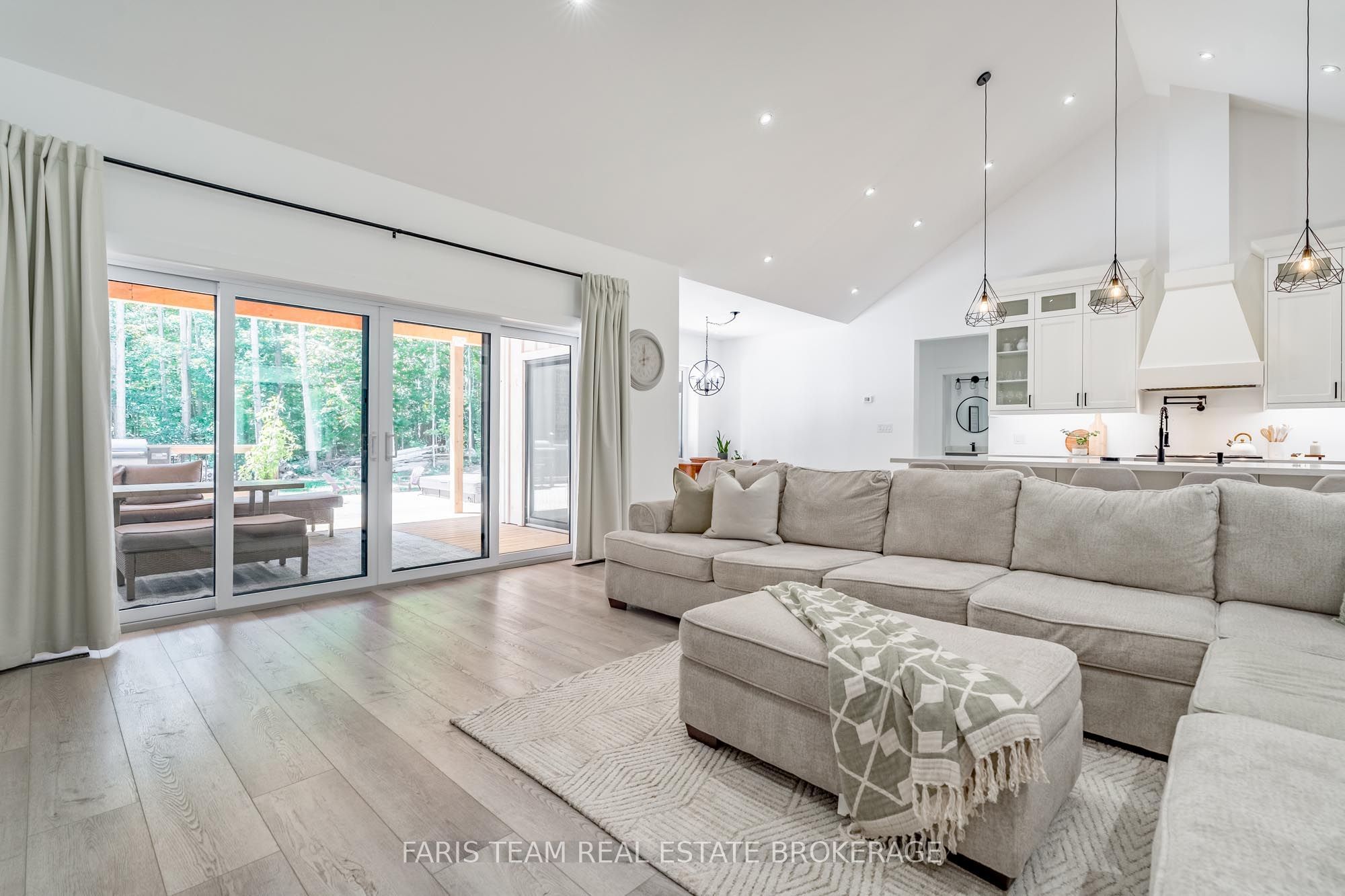 50 Beaufort Crescent Property Photo 14