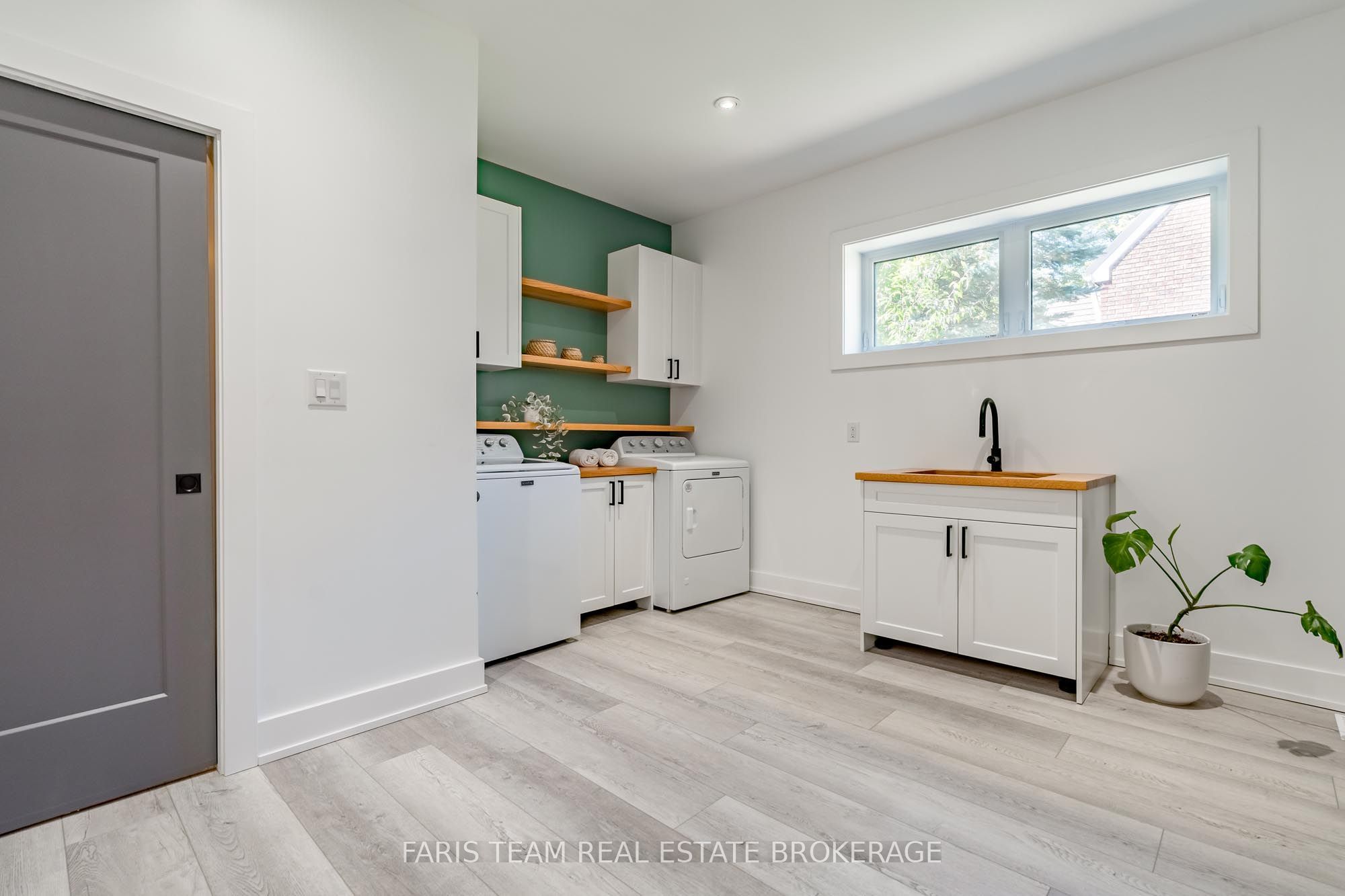 50 Beaufort Crescent Property Photo 25