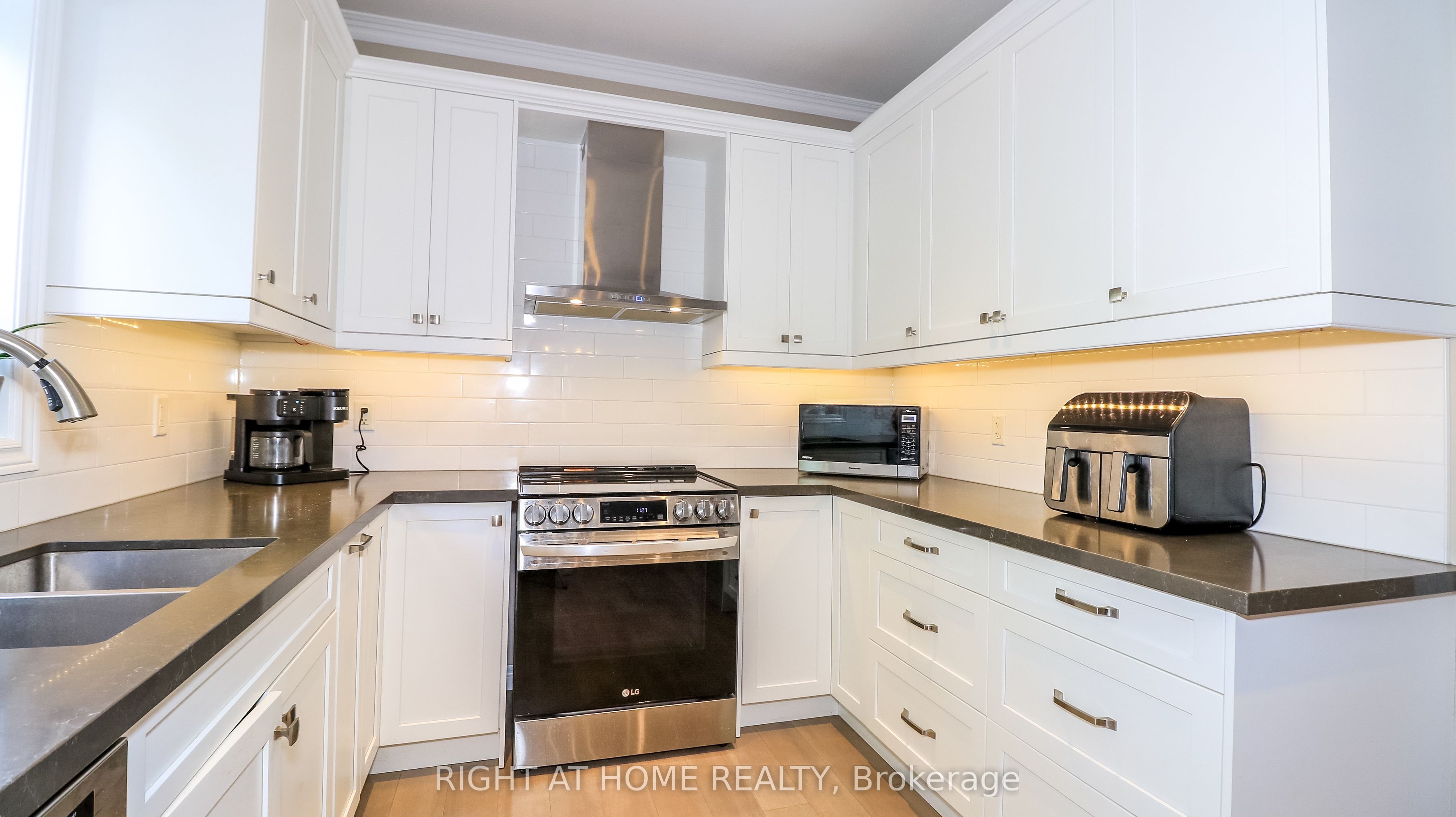 26 Stapleton Place Property Photo 10