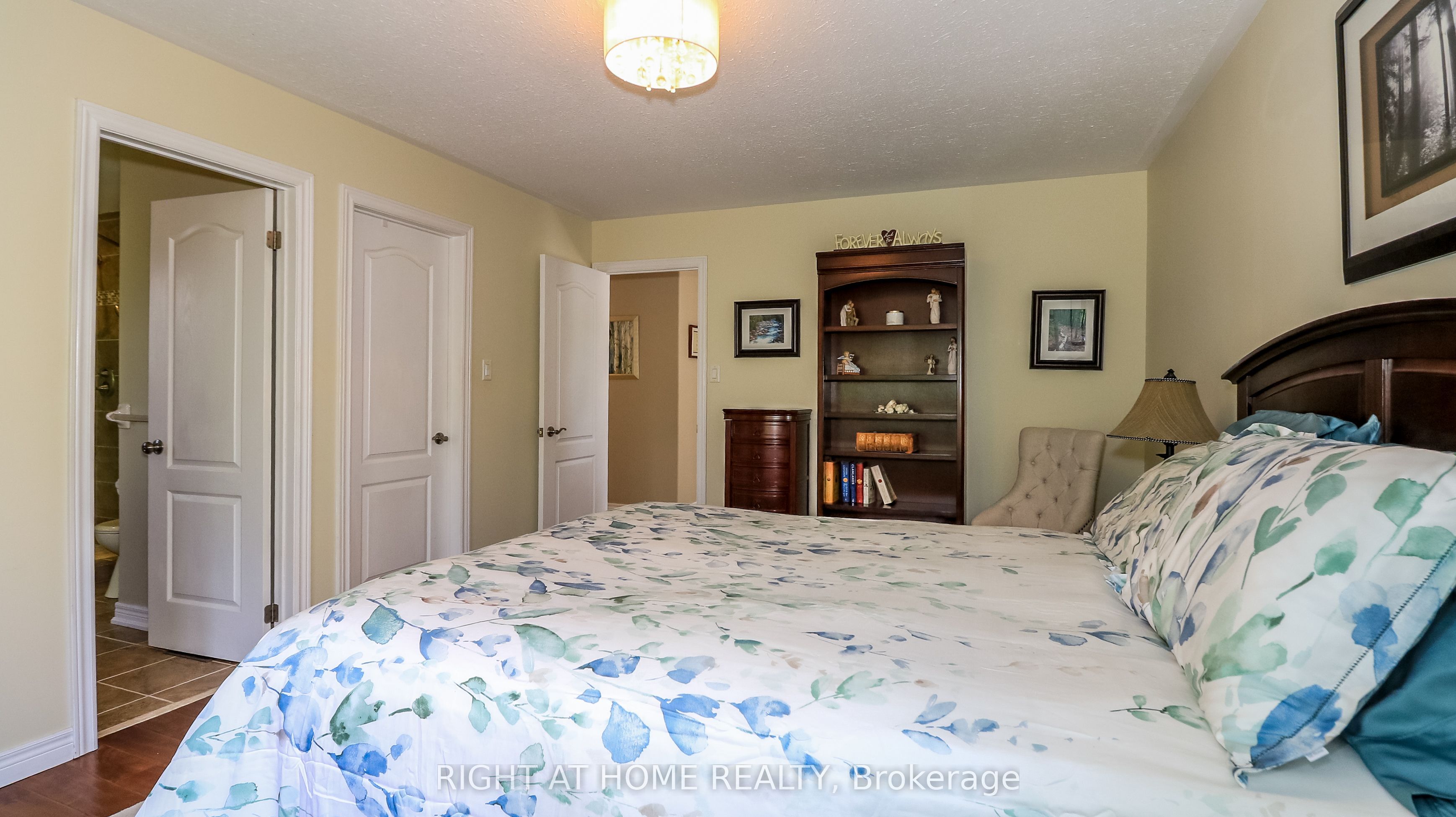 26 Stapleton Place Property Photo 13