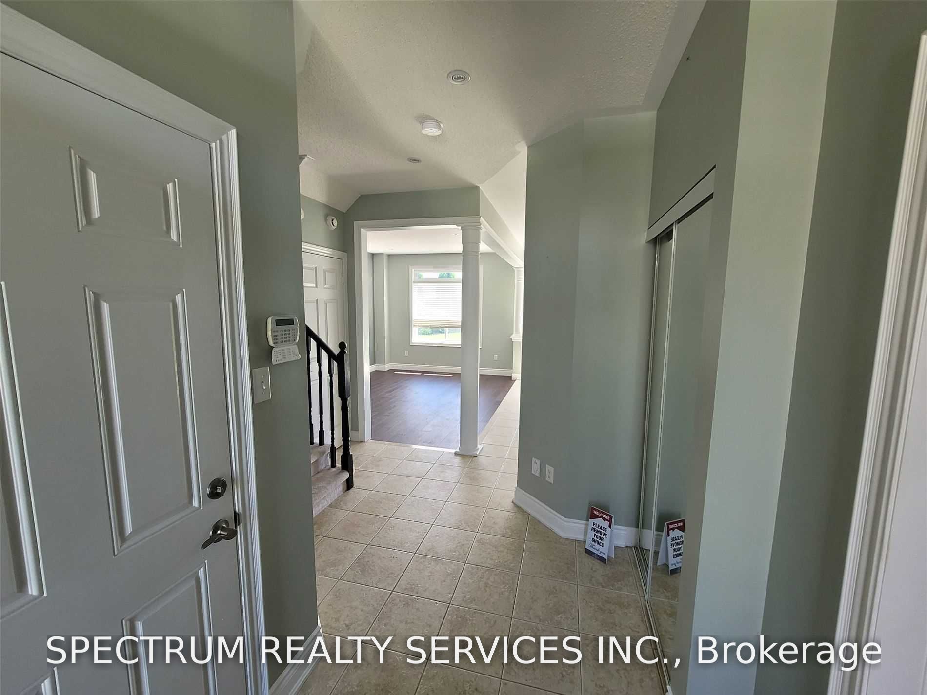 7 Charlemagne Avenue Property Photo 5