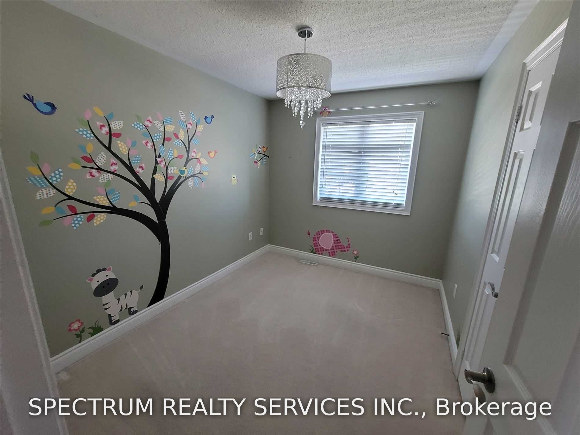 7 Charlemagne Avenue Property Photo 9