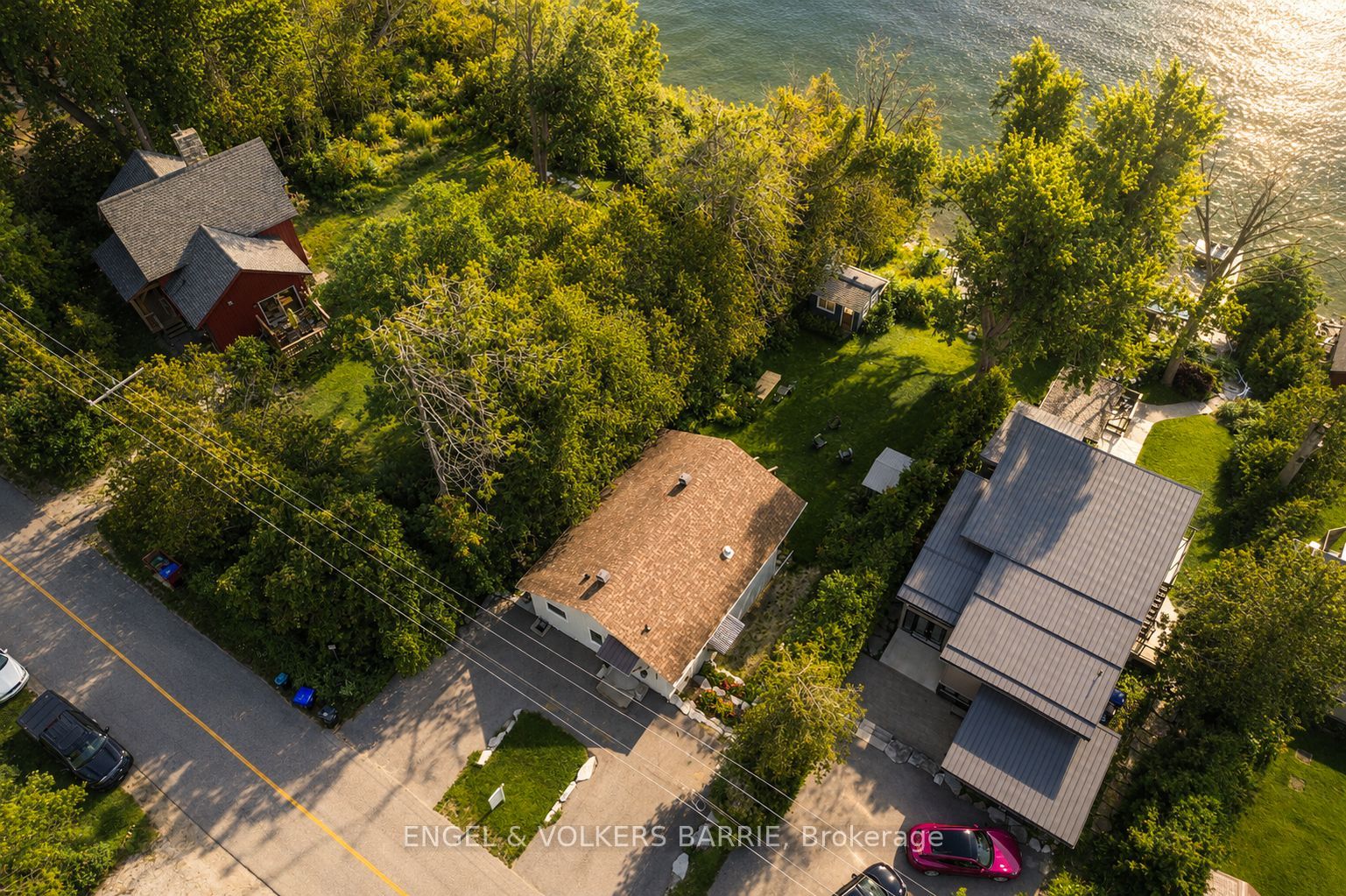 2371 Lakeshore Road E Property Photo 3