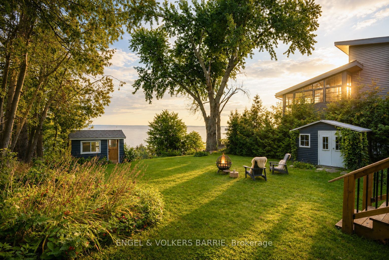 2371 Lakeshore Road E Property Photo 4