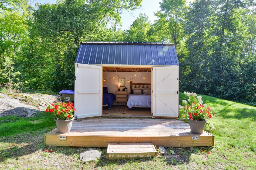 6881 Upper Big Chute Road Property Photo 20