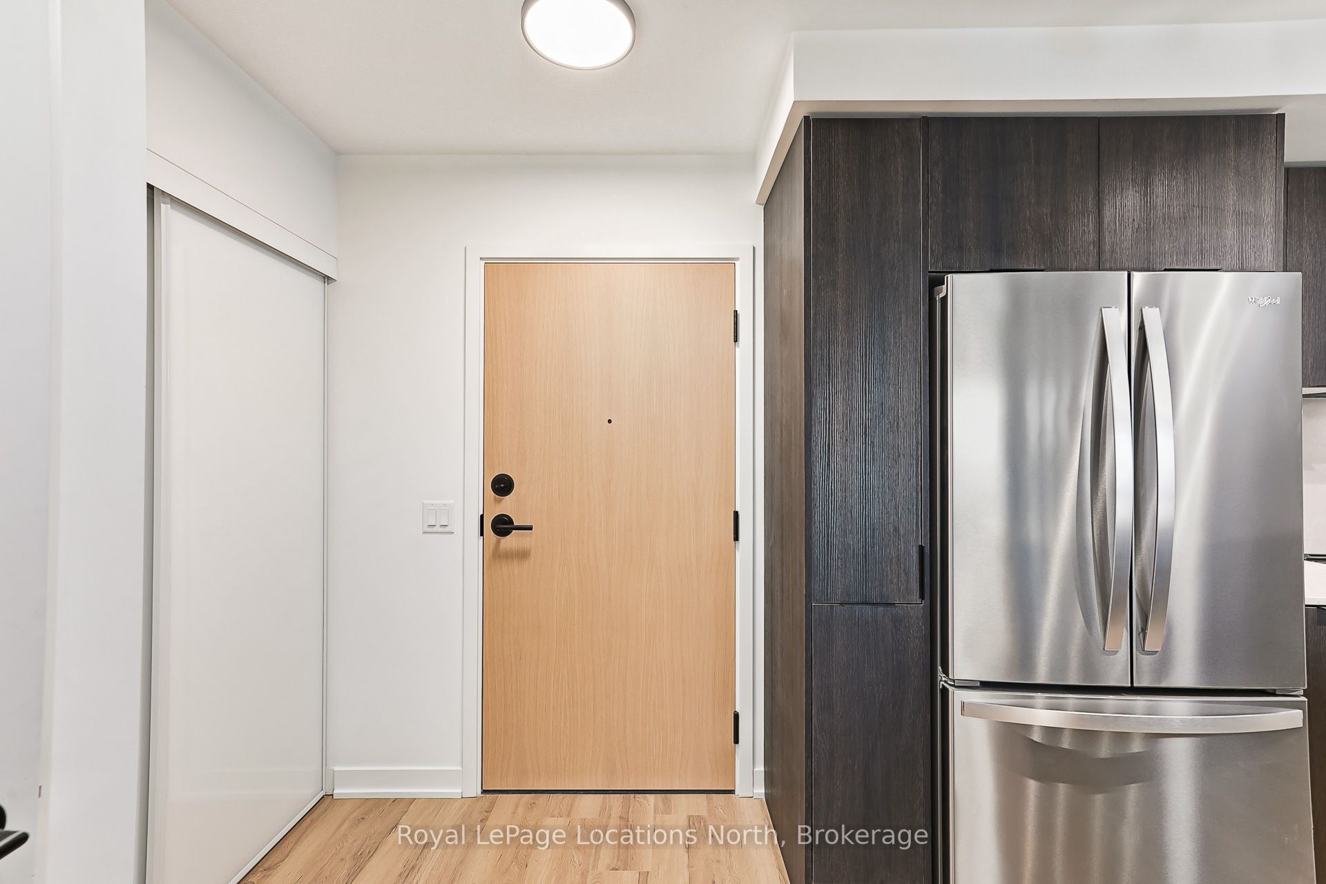 31 Huron Street 203 Property Photo 11