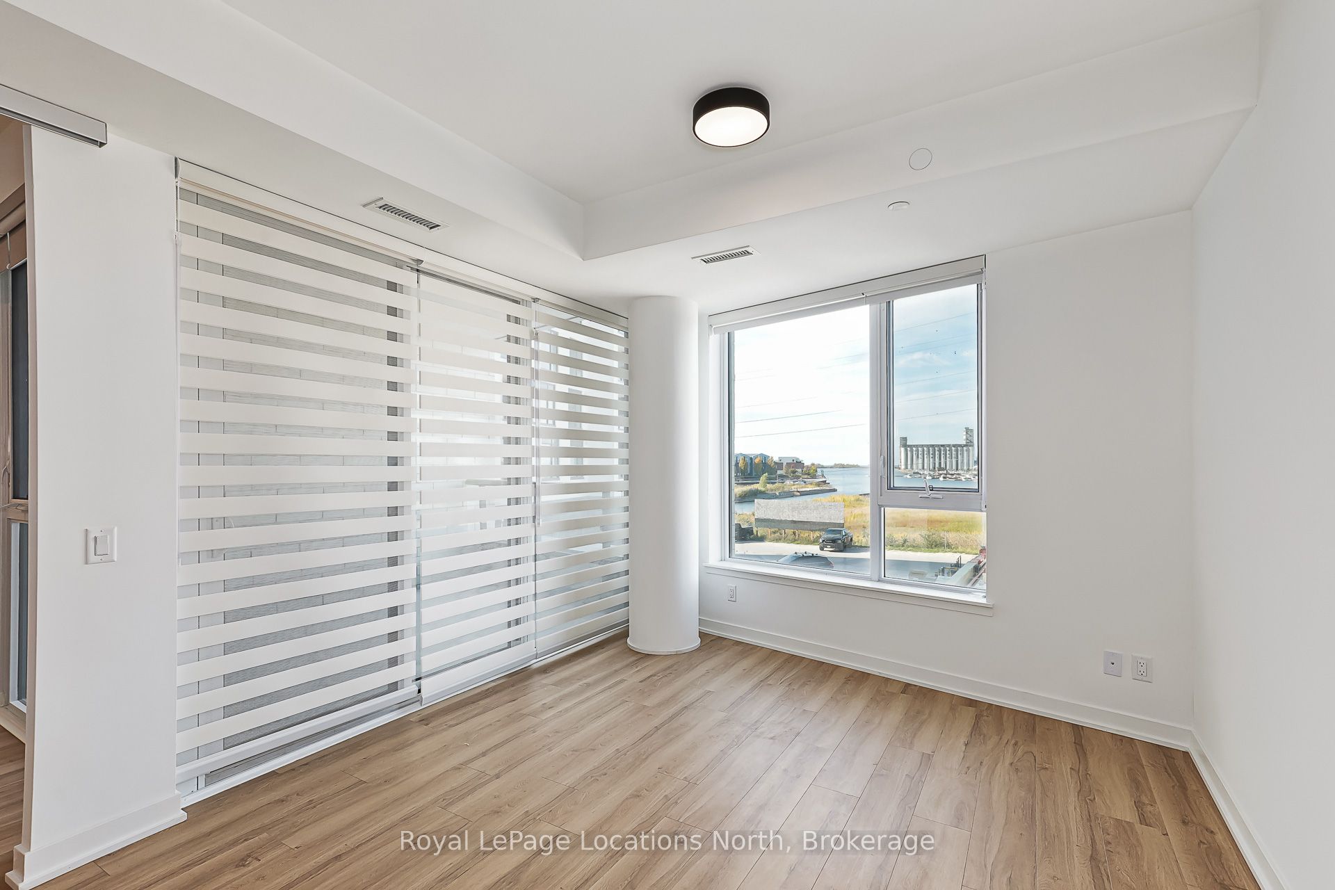 31 Huron Street 203 Property Photo 18