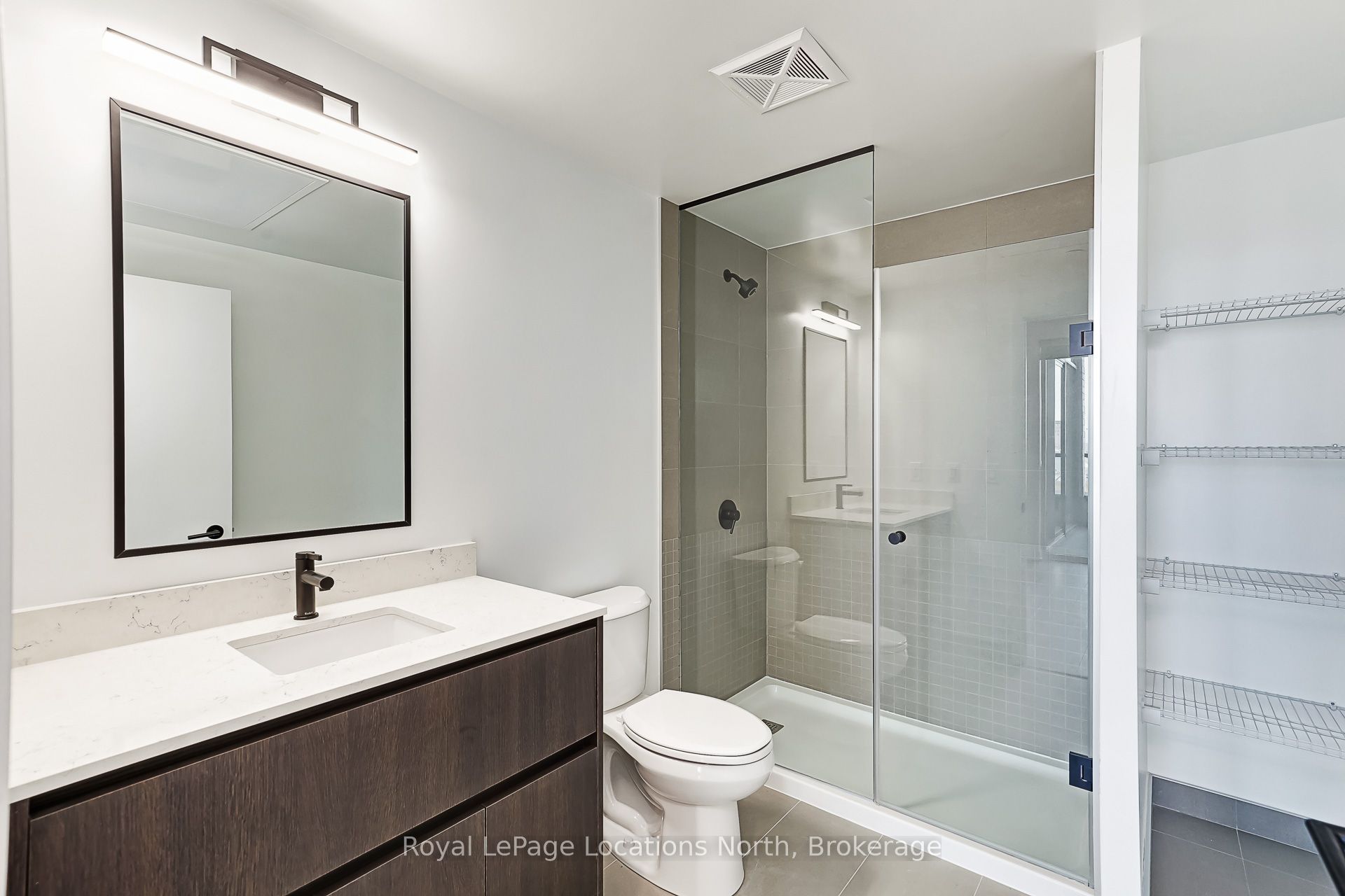 31 Huron Street 203 Property Photo 27